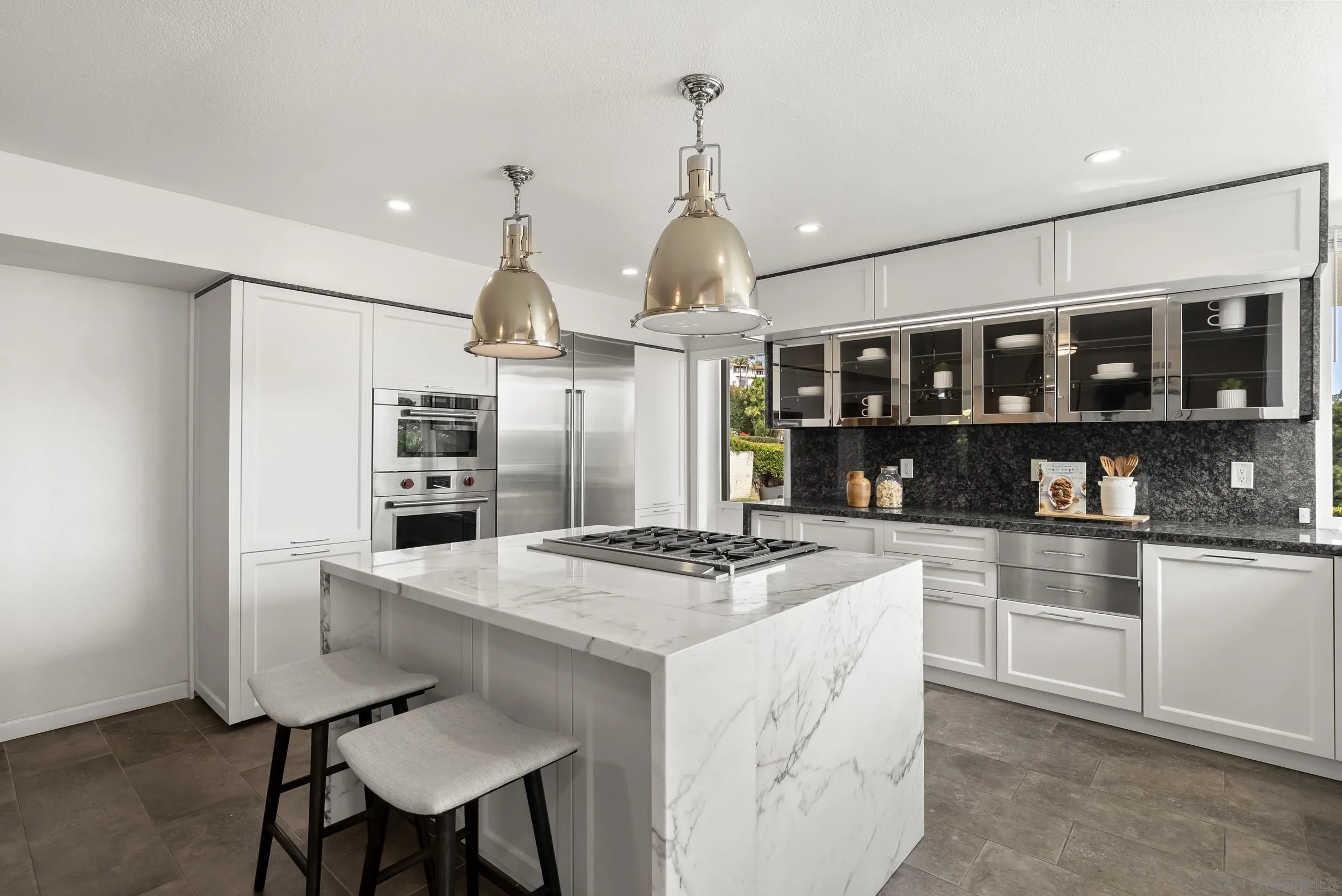 https://cdn.realtyfeed.com/cdn/127/260014880/9af5a751504d61bc0ab78757749e22b6.webp