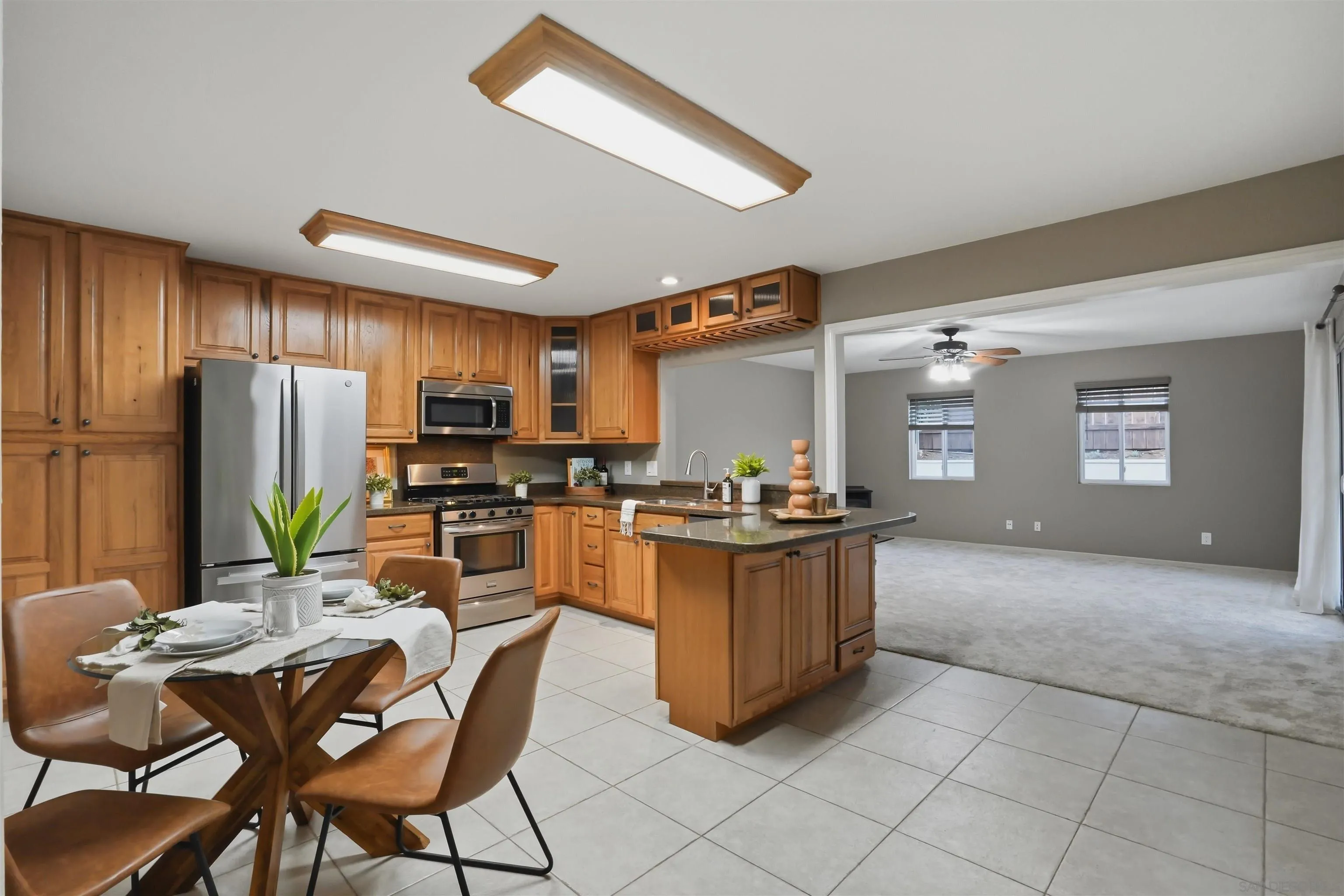 https://cdn.realtyfeed.com/cdn/127/260014881/738e668dc6d2a2f02e889803f7455292.webp