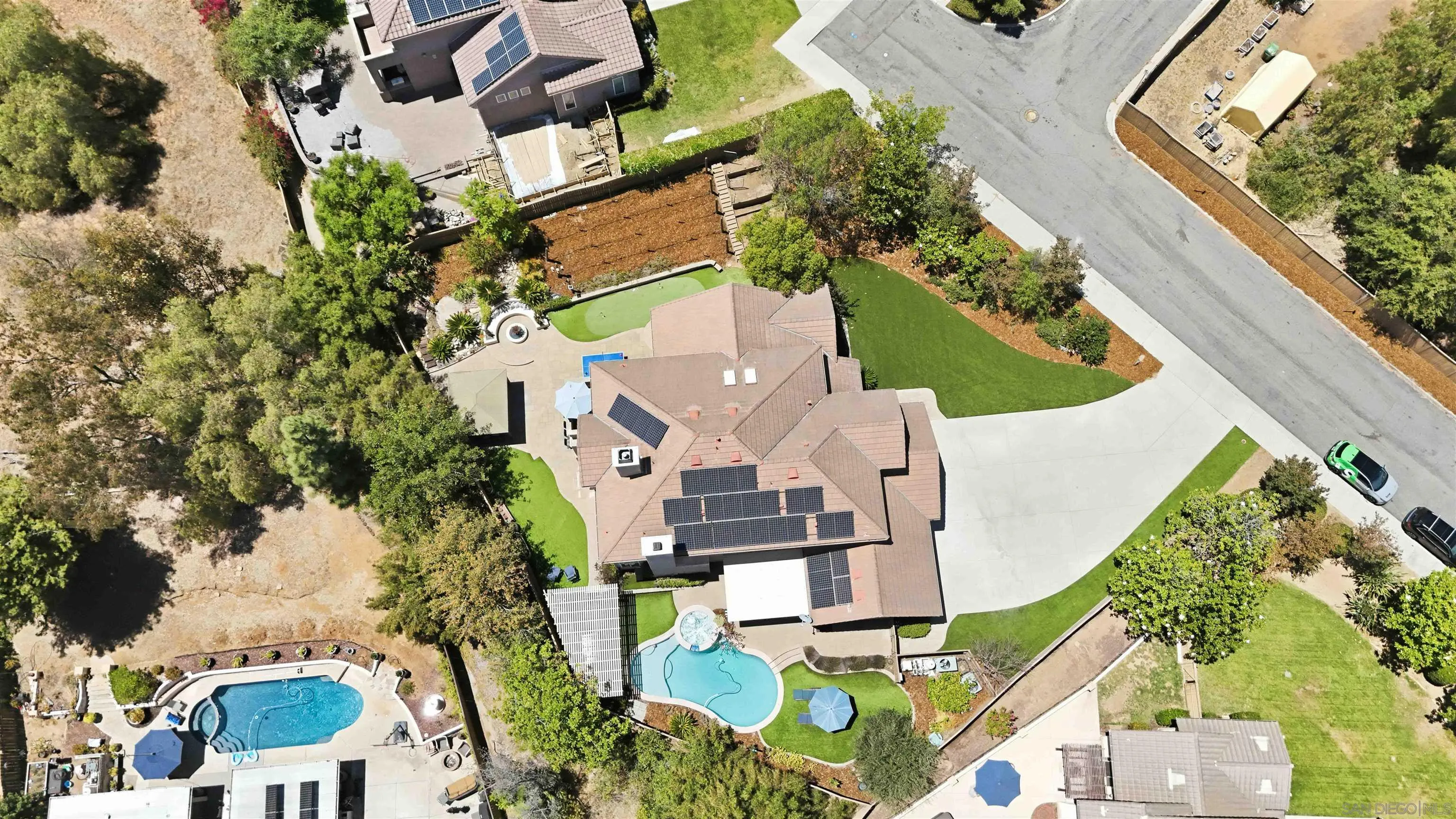 https://cdn.realtyfeed.com/cdn/127/260014882/0a34bae315826012d93971055e83ca03.webp