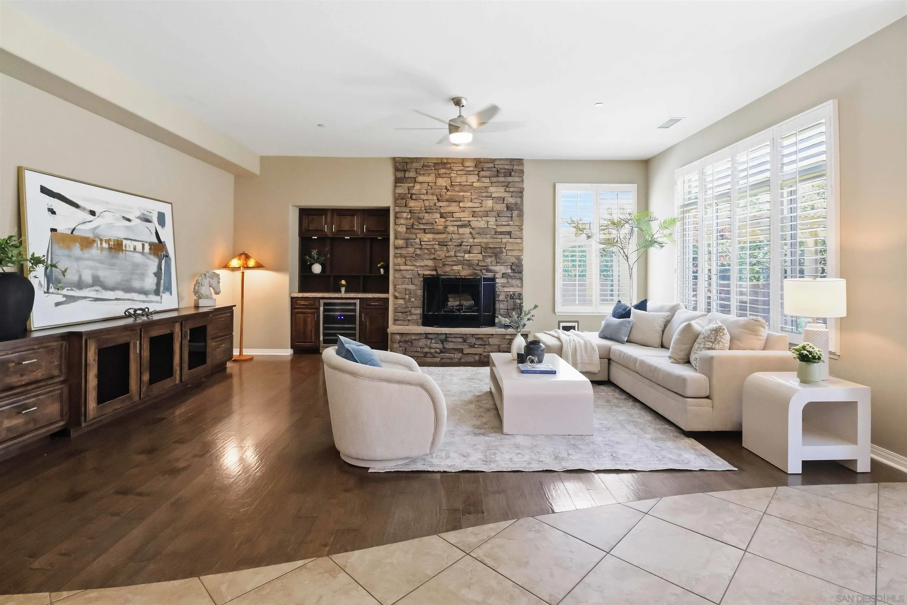 https://cdn.realtyfeed.com/cdn/127/260014882/2d498fdf8531447a43e1e97ab2c56d90.webp