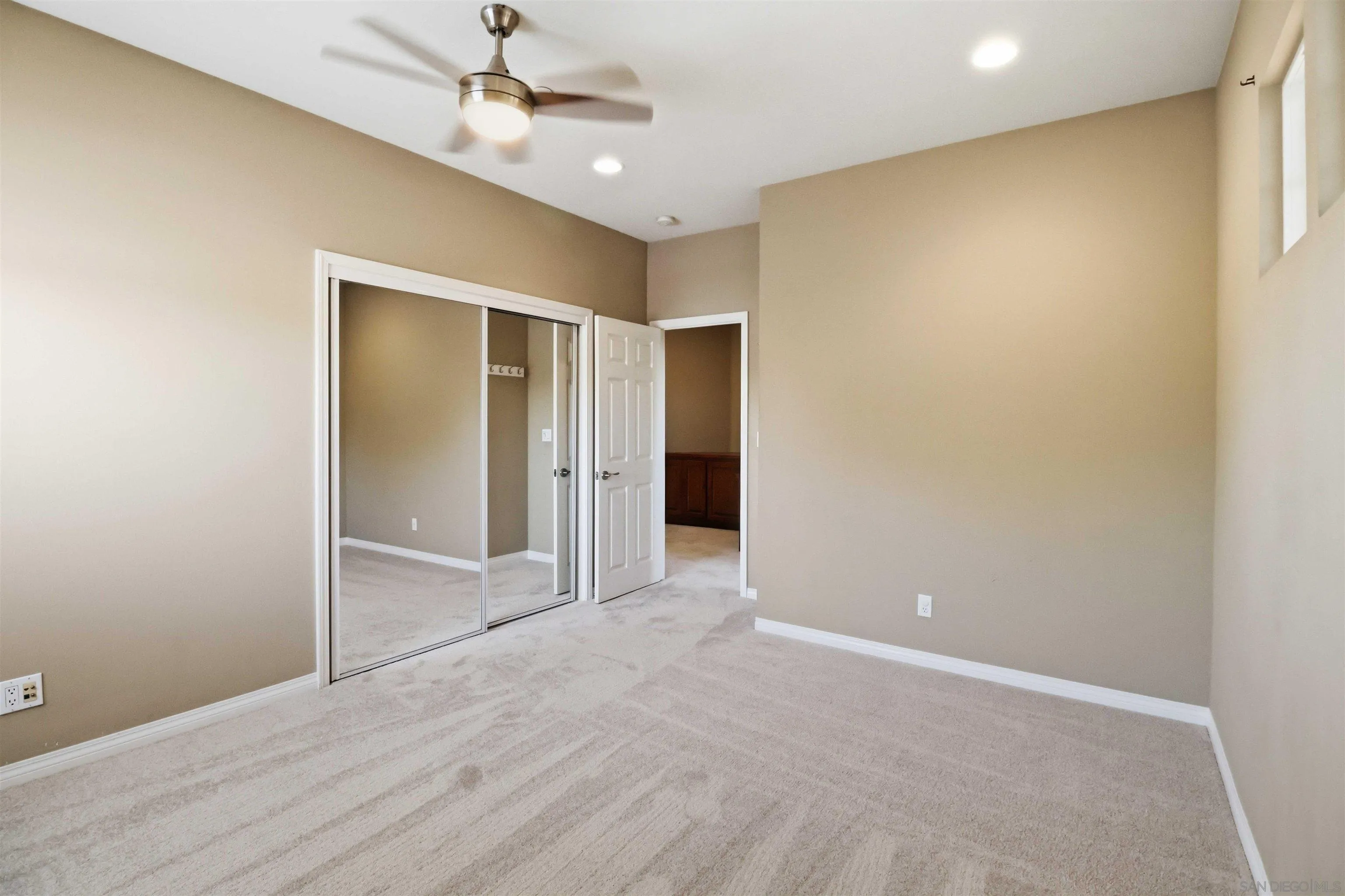 https://cdn.realtyfeed.com/cdn/127/260014882/528735d60b490db8ca4a3986e4eaa0fb.webp