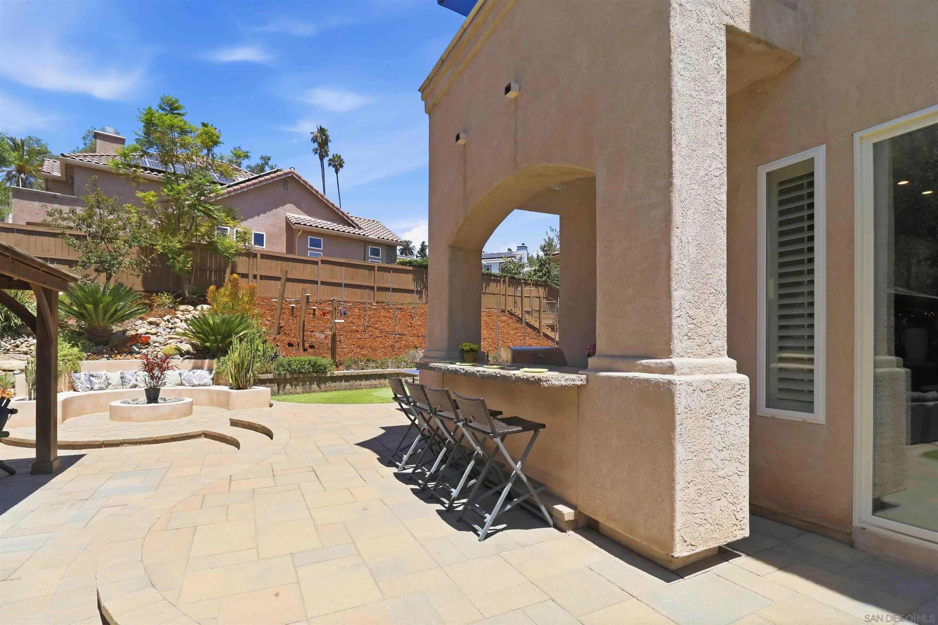 https://cdn.realtyfeed.com/cdn/127/260014882/b7a0623d952c103864b06f335fdd90ce.webp