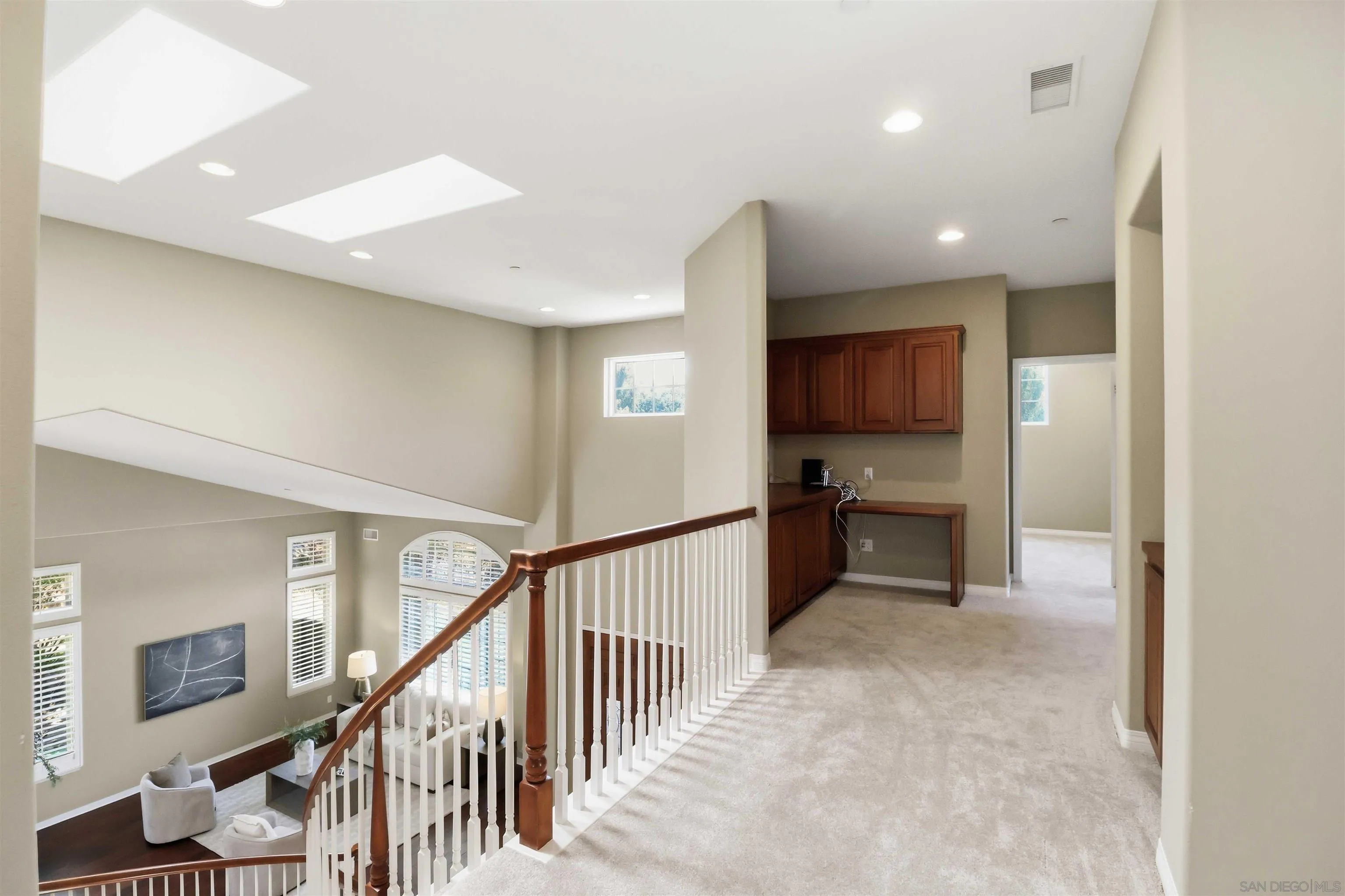 https://cdn.realtyfeed.com/cdn/127/260014882/b802e0d40847f63a672056c0f5a4fe7a.webp