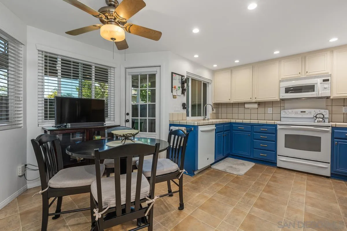 https://cdn.realtyfeed.com/cdn/127/260014884/04d23fcf6afbe728368bae76e2a2fadd.webp