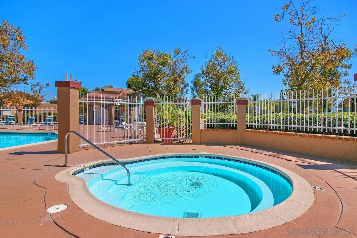 https://cdn.realtyfeed.com/cdn/127/260014884/3f6a4b33c6d25ccf1e1e9989bac60ca1.webp