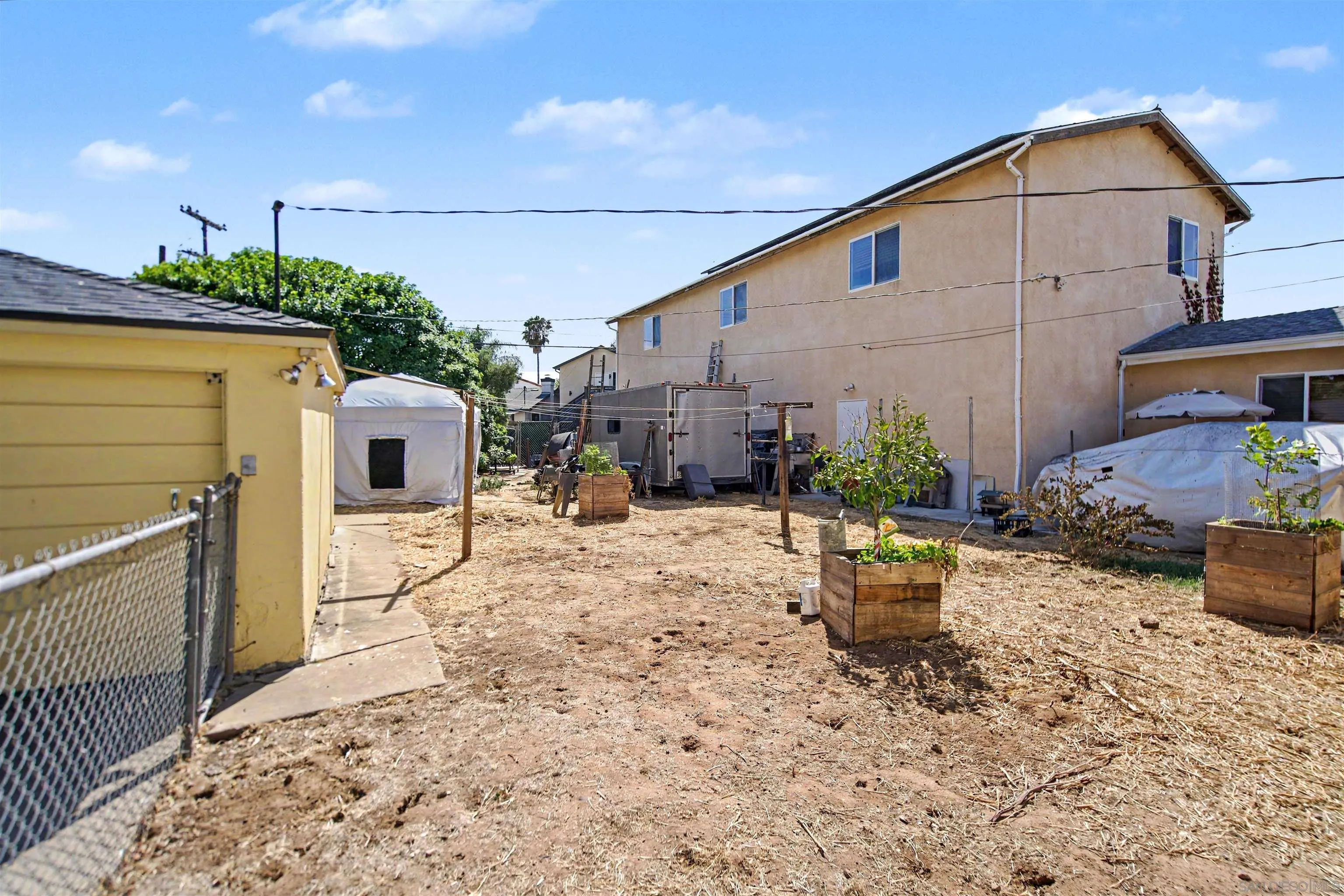 https://cdn.realtyfeed.com/cdn/127/260014885/94275ff45e7bd447607000cb53a19621.webp