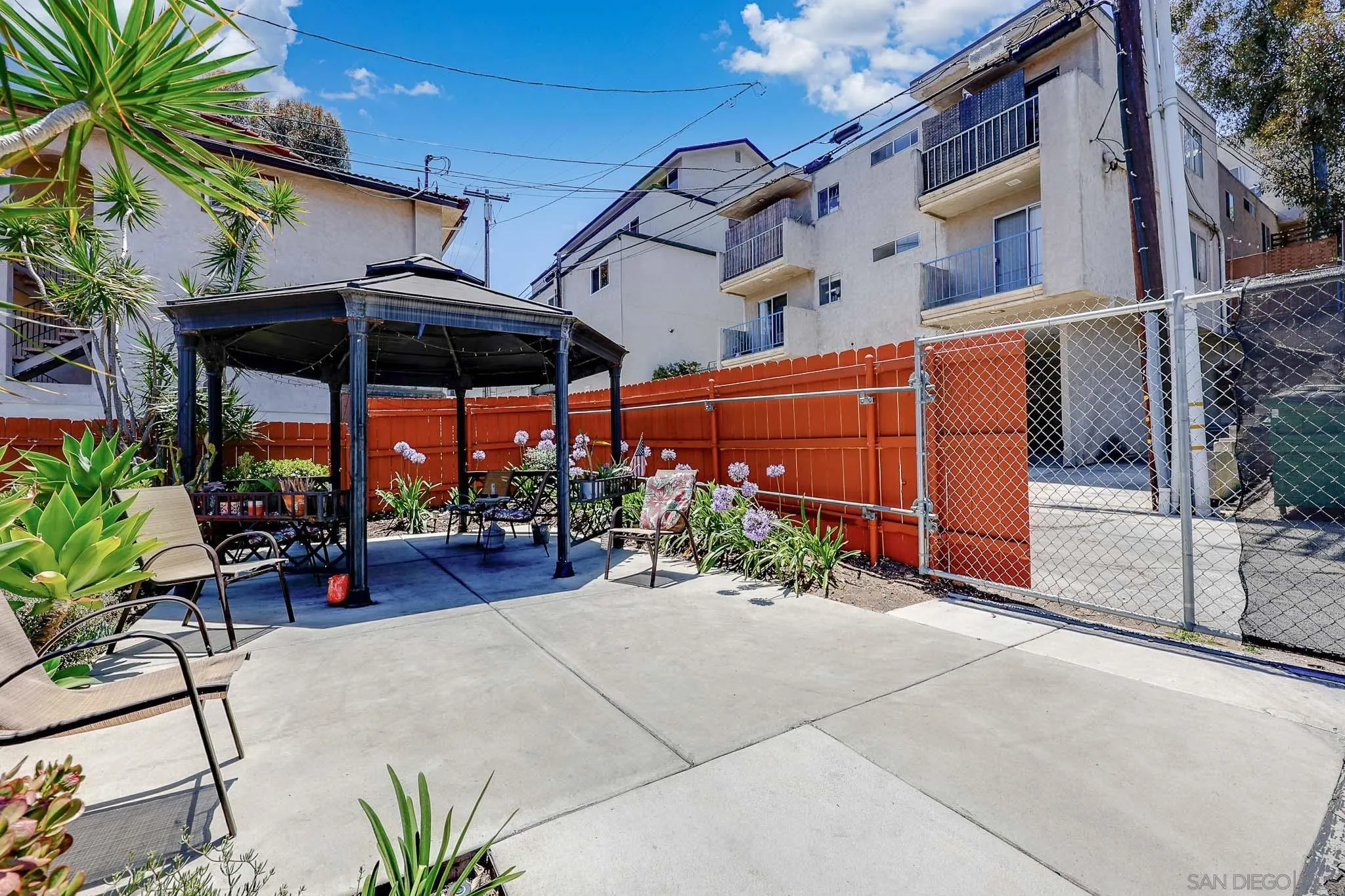 https://cdn.realtyfeed.com/cdn/127/260014886/3af287bb231c2aafe30e95577ff0ed6b.webp
