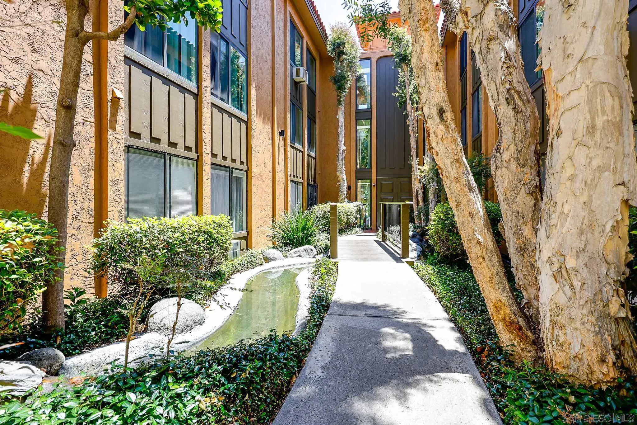 https://cdn.realtyfeed.com/cdn/127/260014886/fbec1e607483587b8aa1e6c17a0fec98.webp