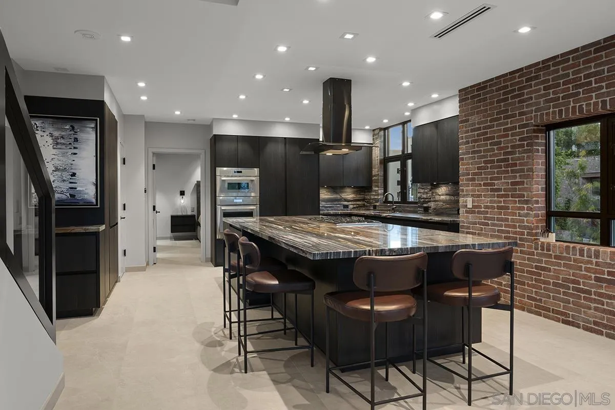 https://cdn.realtyfeed.com/cdn/127/260014888/258f064cefe9bd5a9737247701890076.webp