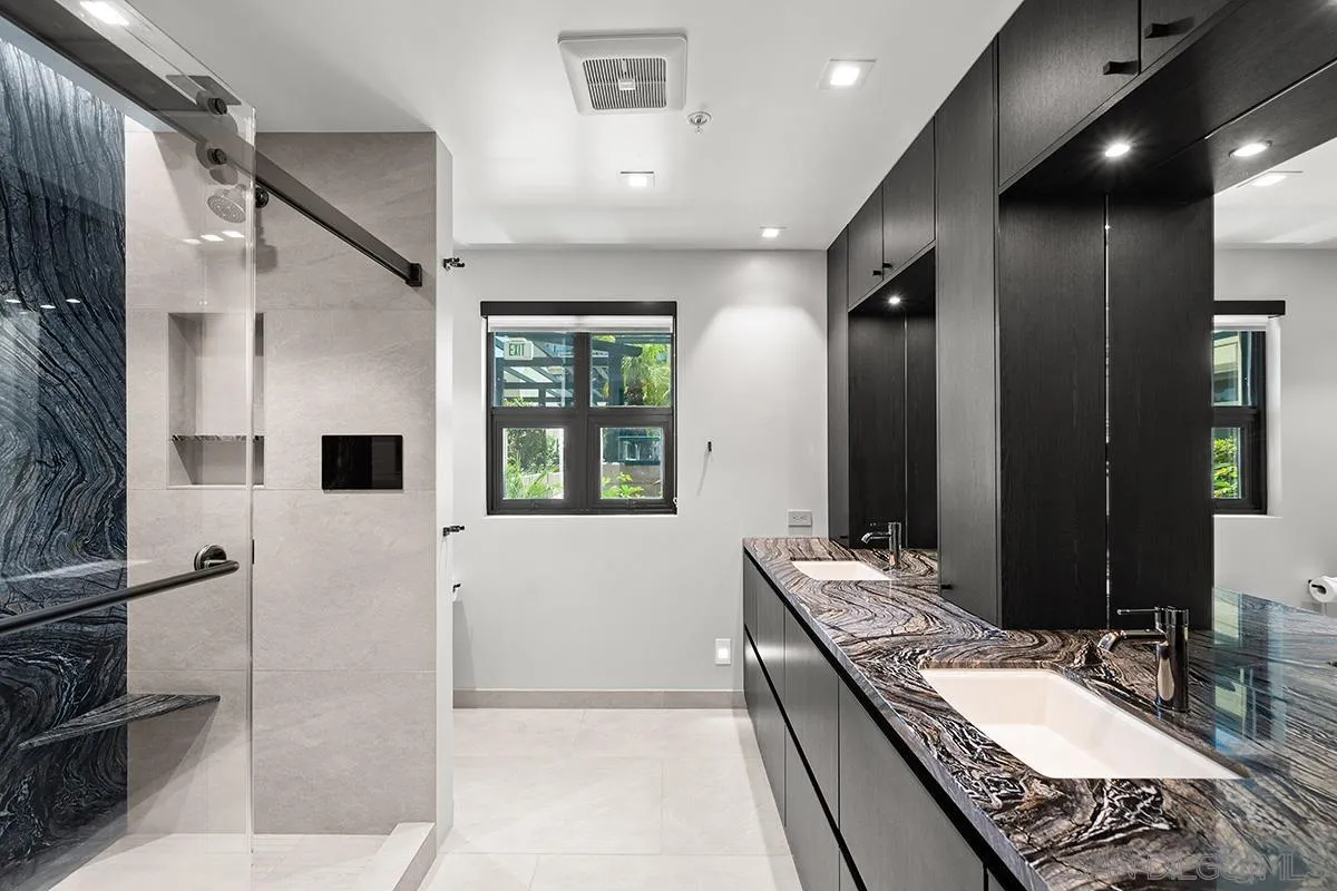 https://cdn.realtyfeed.com/cdn/127/260014888/30b9e7da596ee96b9c5658c4f26e9e1c.webp