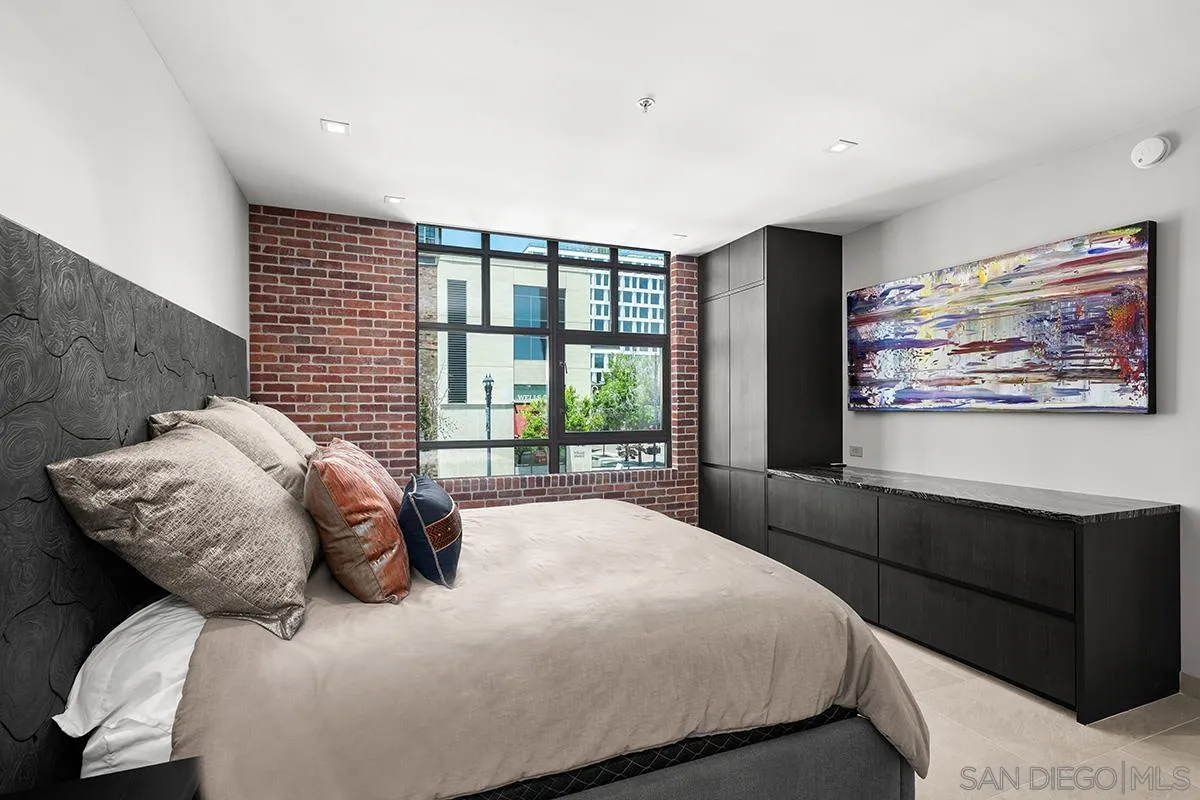https://cdn.realtyfeed.com/cdn/127/260014888/7fa1bbef6c970dbde49b2bc9204599e8.webp