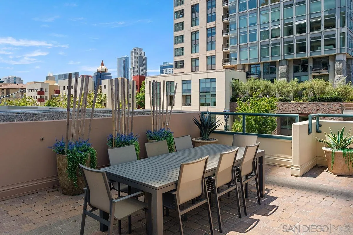 https://cdn.realtyfeed.com/cdn/127/260014888/e1d0487c7609b02e538e7e4c7c4d3246.webp