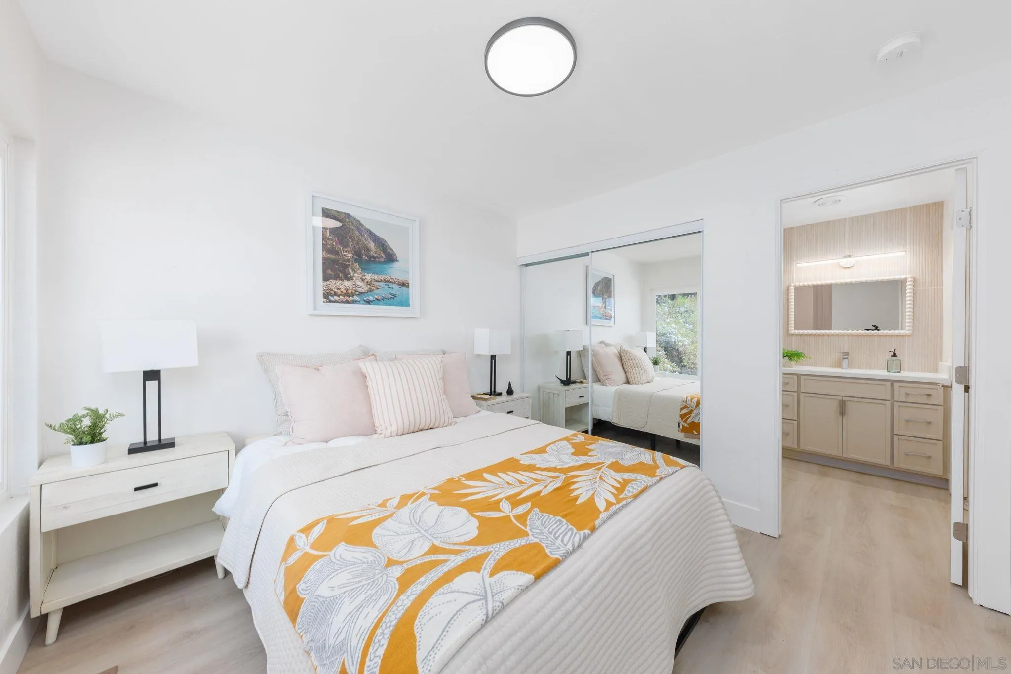 https://cdn.realtyfeed.com/cdn/127/260014889/0d2088a84afe8cedb5aaab94ec945206.webp