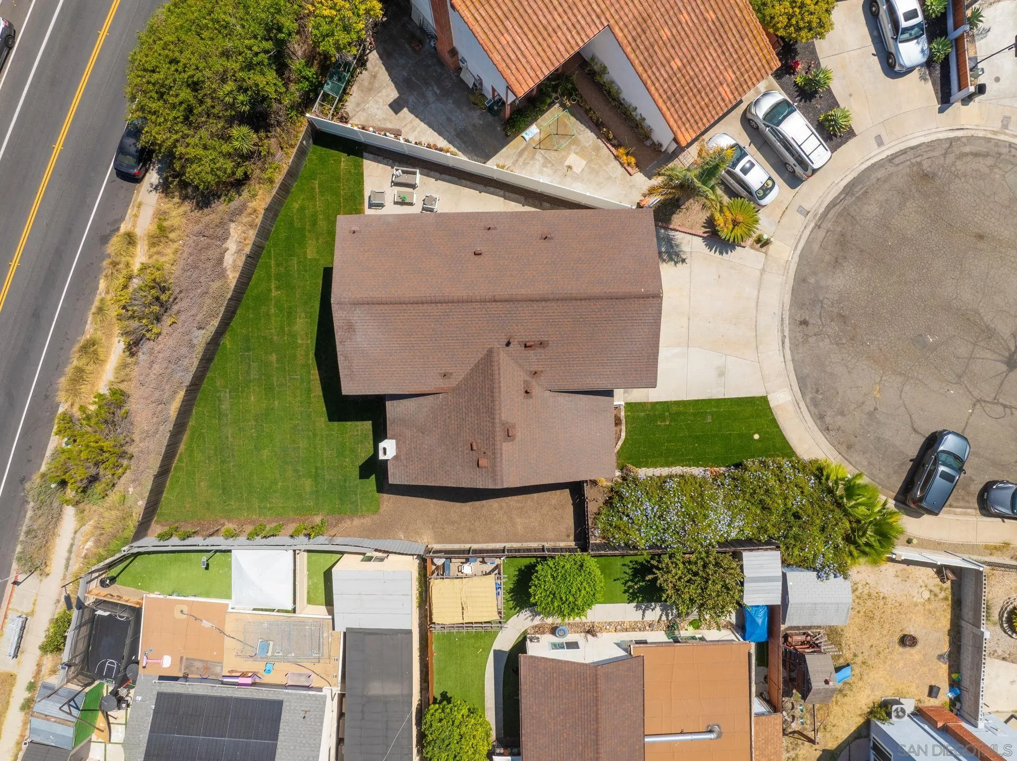 https://cdn.realtyfeed.com/cdn/127/260014889/2c6811387583a495693415a5ed8314f7.webp