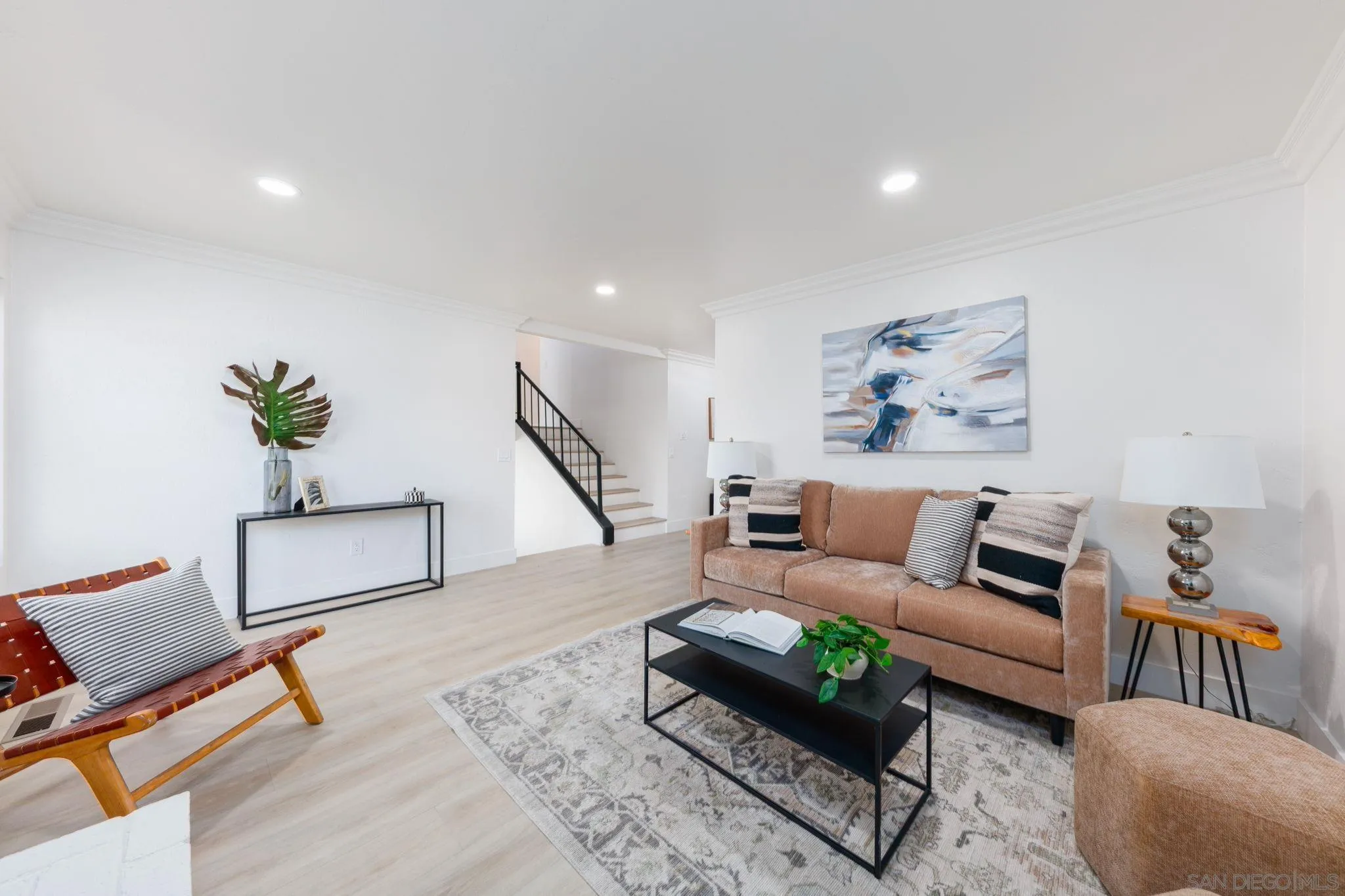 https://cdn.realtyfeed.com/cdn/127/260014889/8c7c72daabcb81dcd02a9a9b7379ca5f.webp
