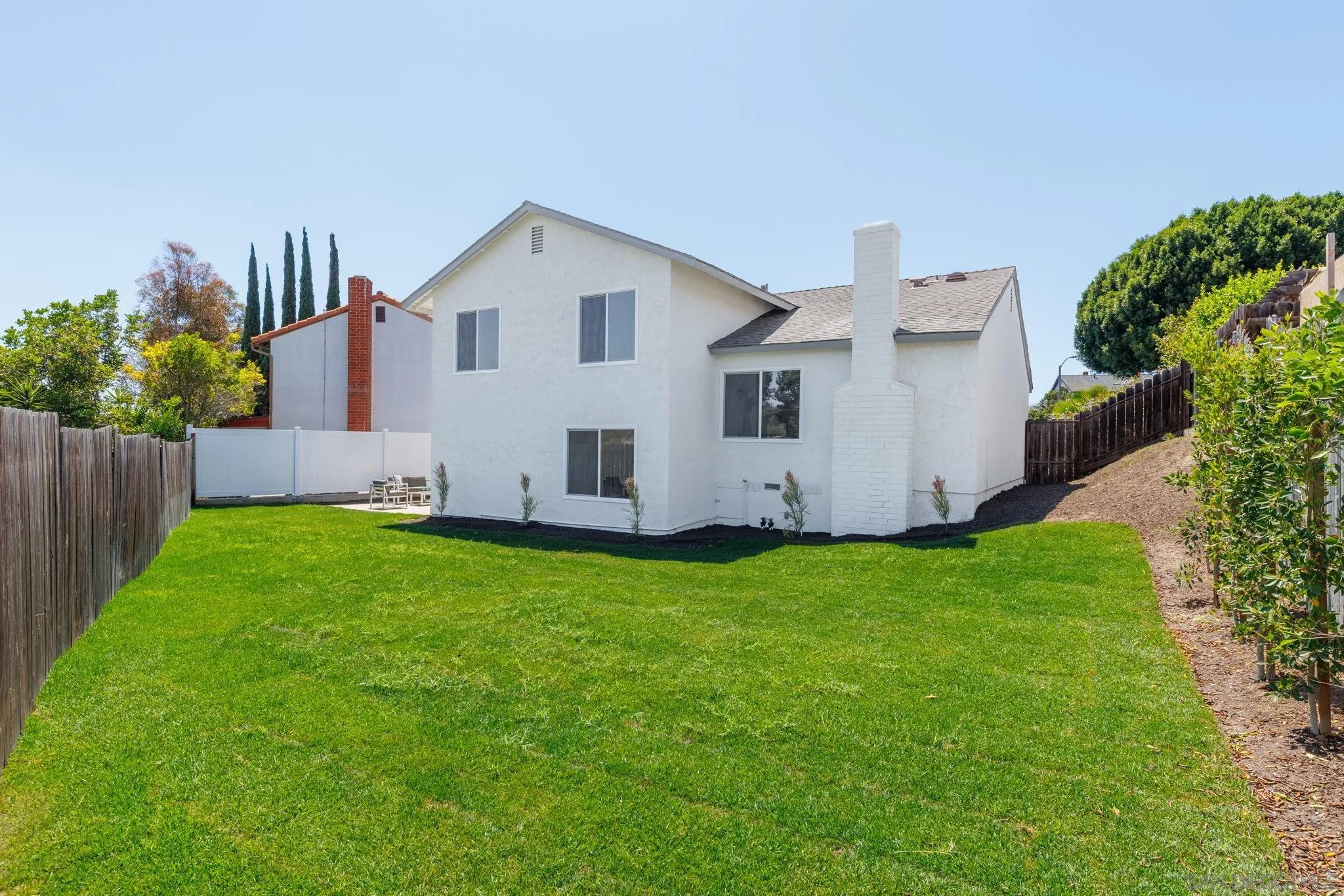 https://cdn.realtyfeed.com/cdn/127/260014889/c1b051f89027b2cb4584e711c7051523.webp