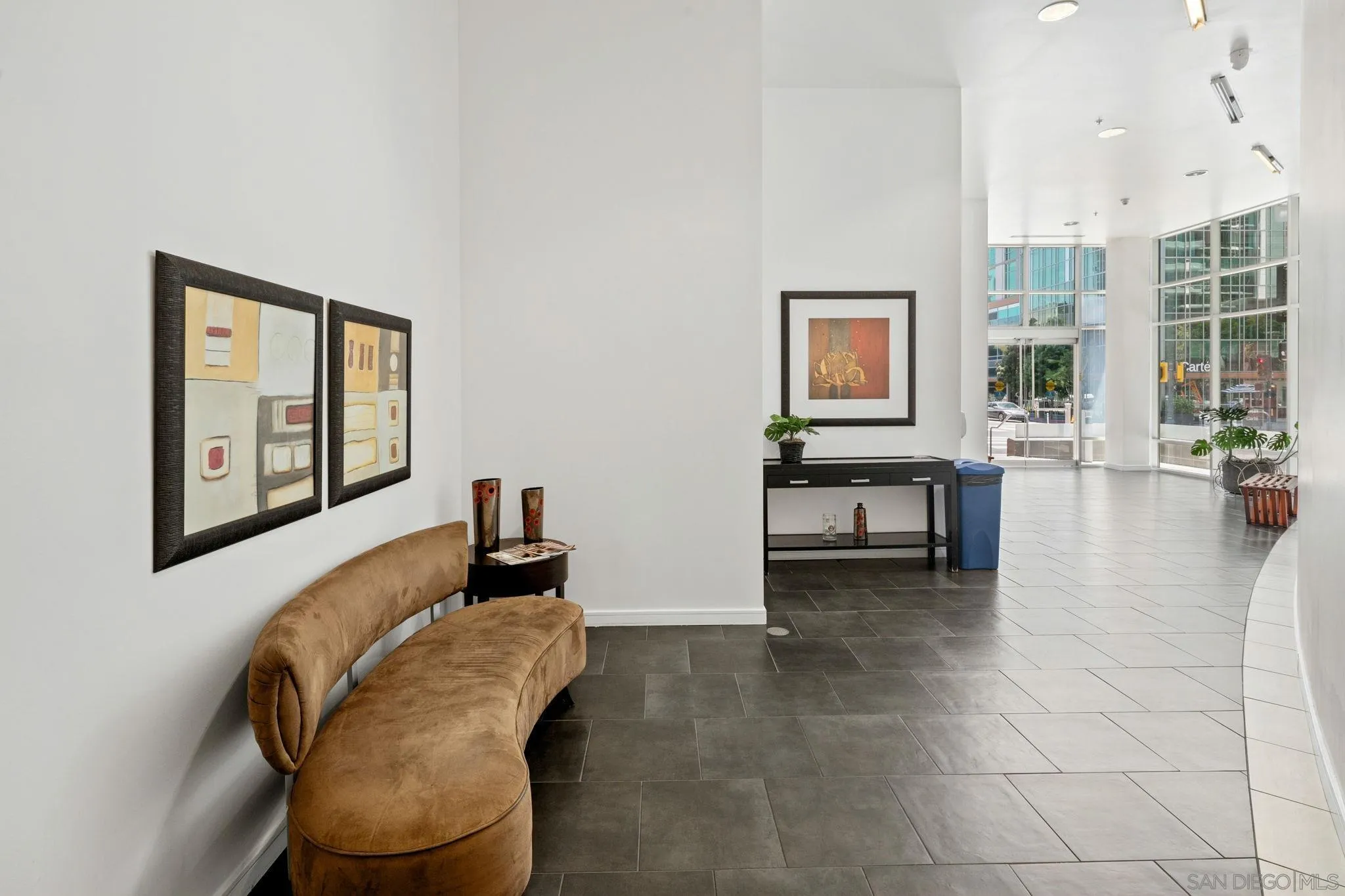 https://cdn.realtyfeed.com/cdn/127/260014892/1ec3a6bf9659113a234877fce0364e39.webp