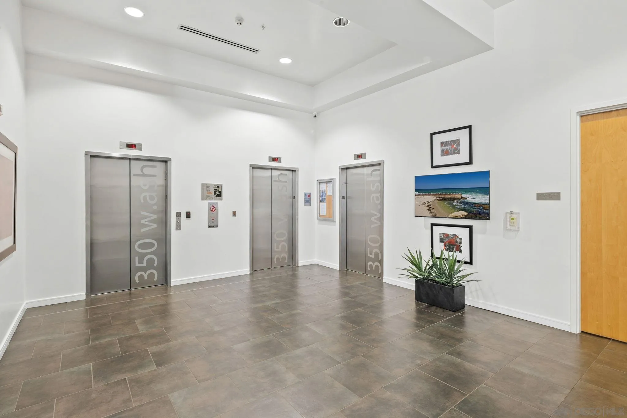 https://cdn.realtyfeed.com/cdn/127/260014892/240d29030a732918a0f6c4a8004e7852.webp