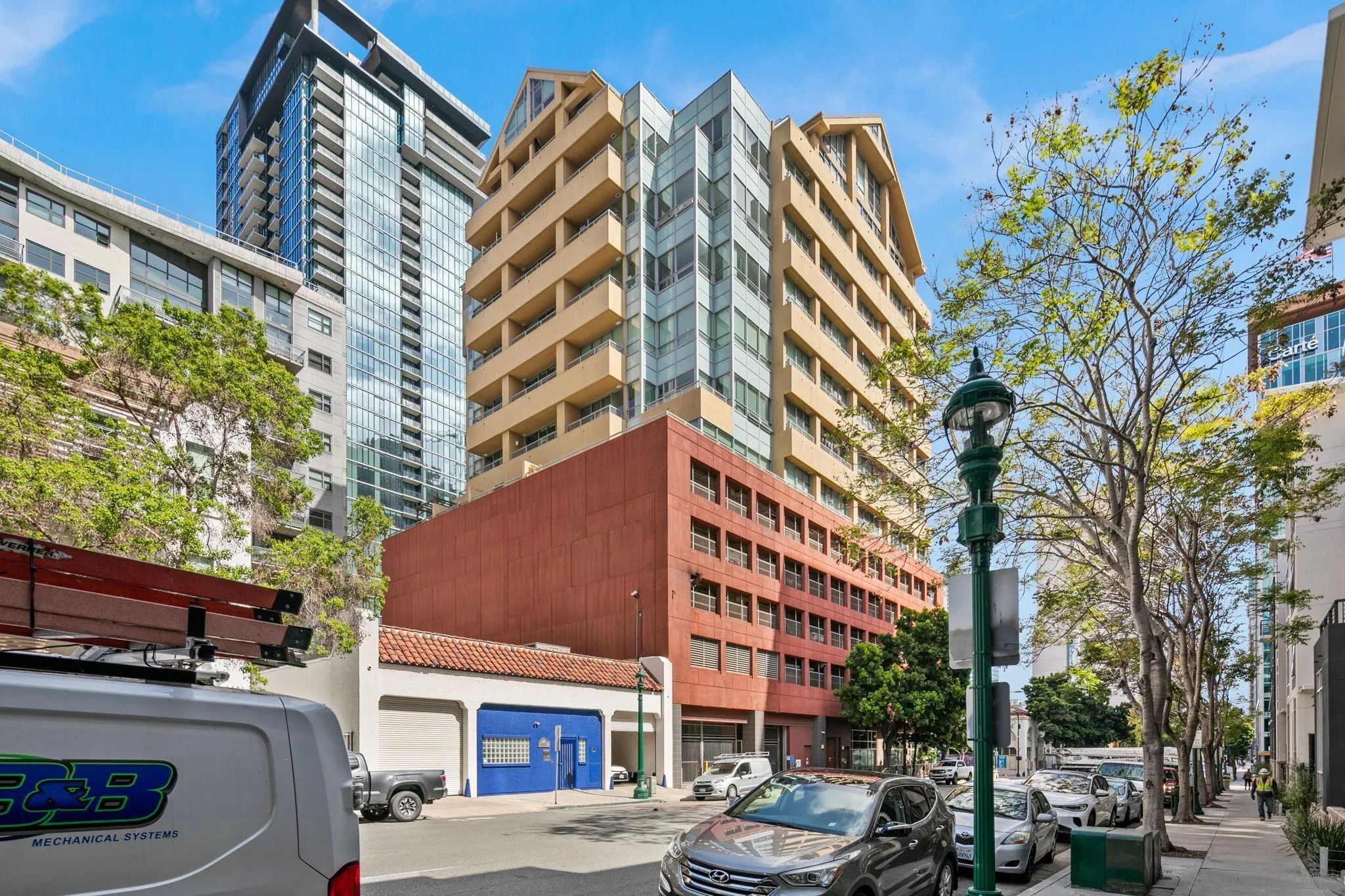 https://cdn.realtyfeed.com/cdn/127/260014892/f9b9b134ee69ad7956b50752fc9f472a.webp