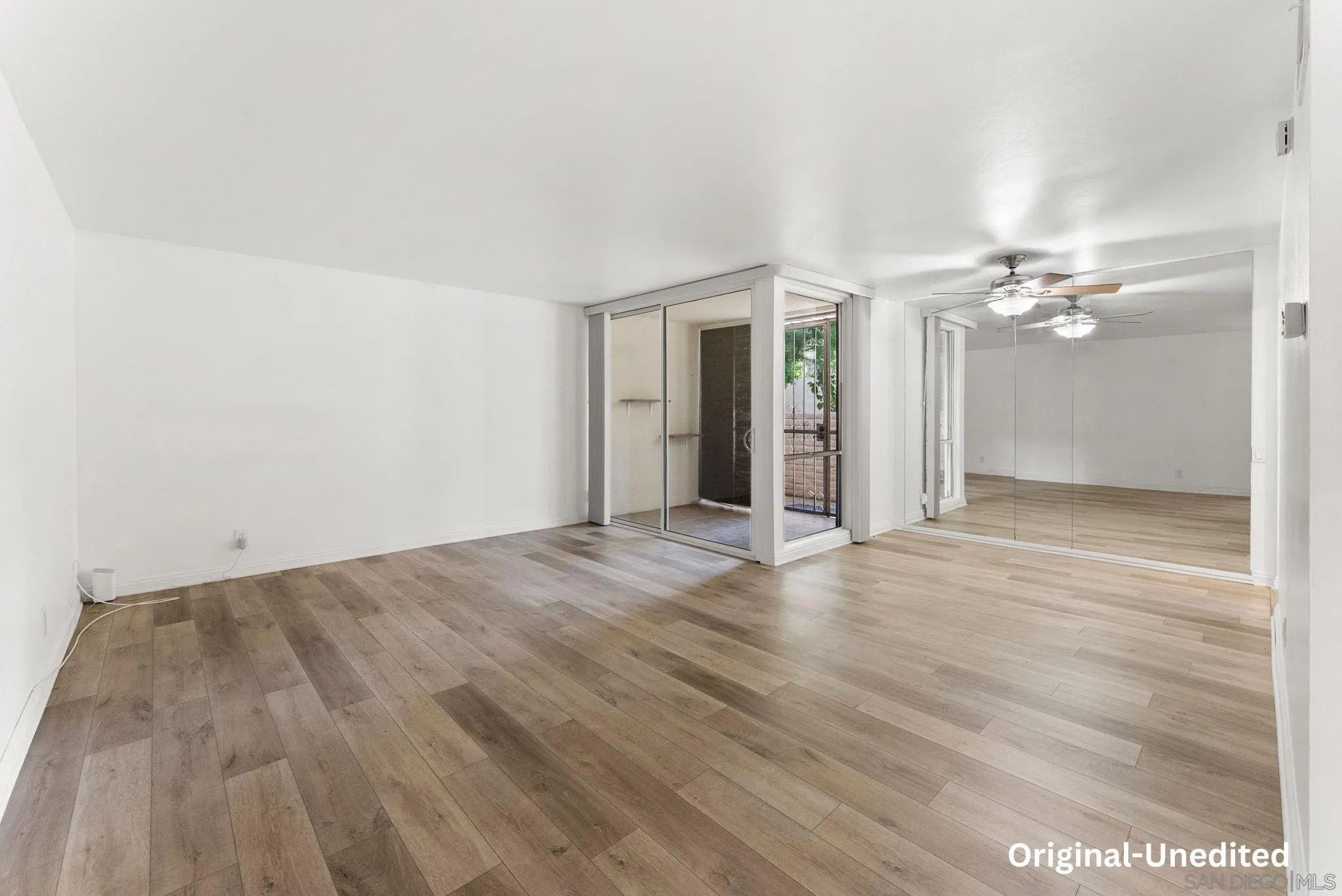 Photo #2: 260014893 Listing: Photo #2