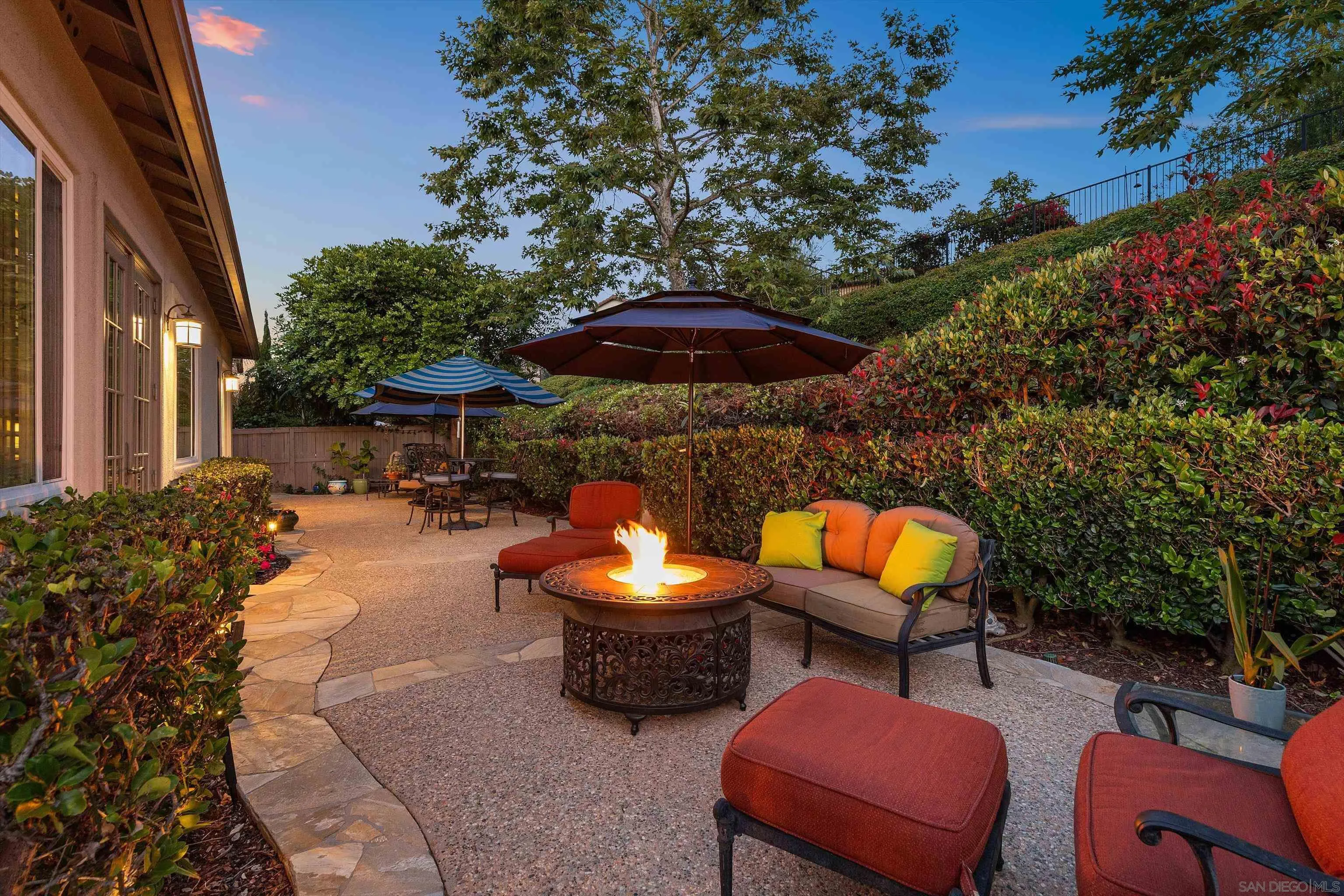 https://cdn.realtyfeed.com/cdn/127/260014895/82913ecc033c7dfeaa8a8f26635c8c18.webp