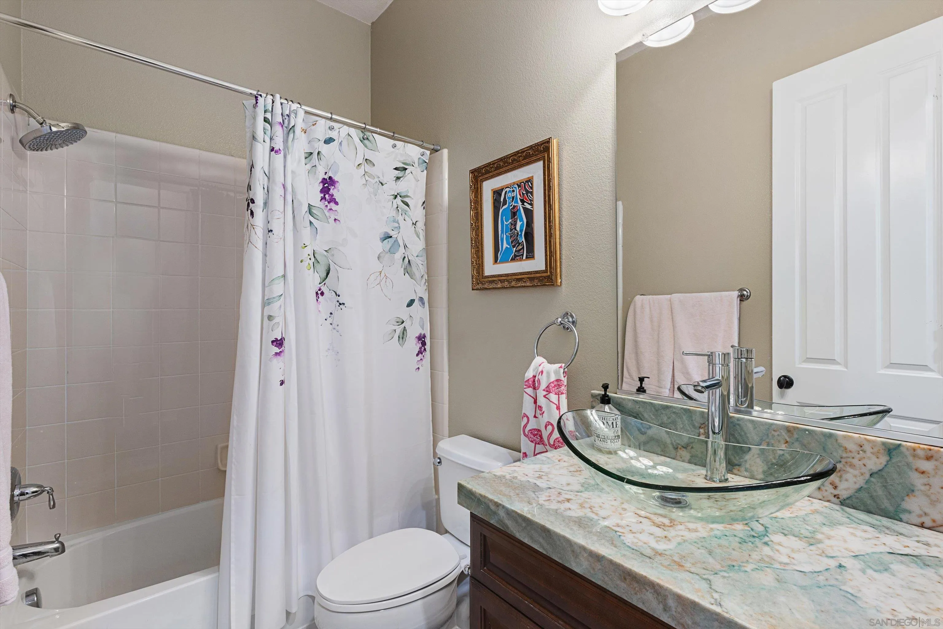 https://cdn.realtyfeed.com/cdn/127/260014895/a3e0bbead365065681848374e73f7cf6.webp