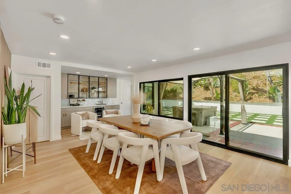 https://cdn.realtyfeed.com/cdn/127/260014897/311d4df848779747694828e7cf1980f5.webp