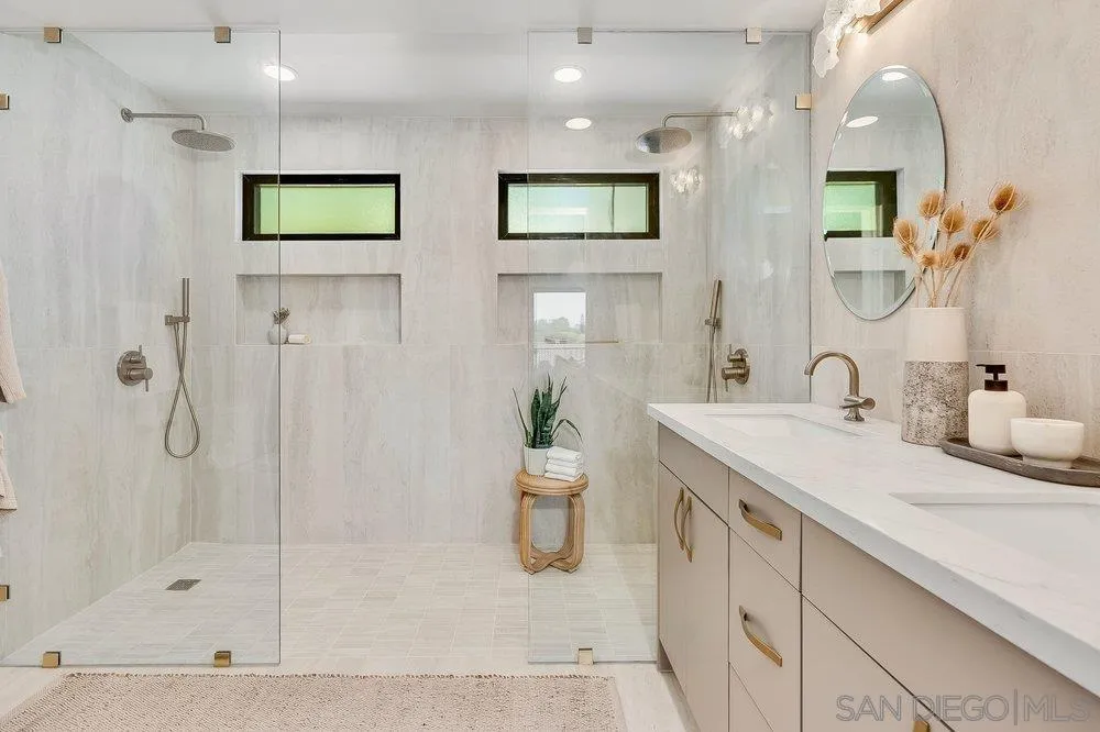 https://cdn.realtyfeed.com/cdn/127/260014897/772c3b3c80f7d25714d0283c371f1705.webp