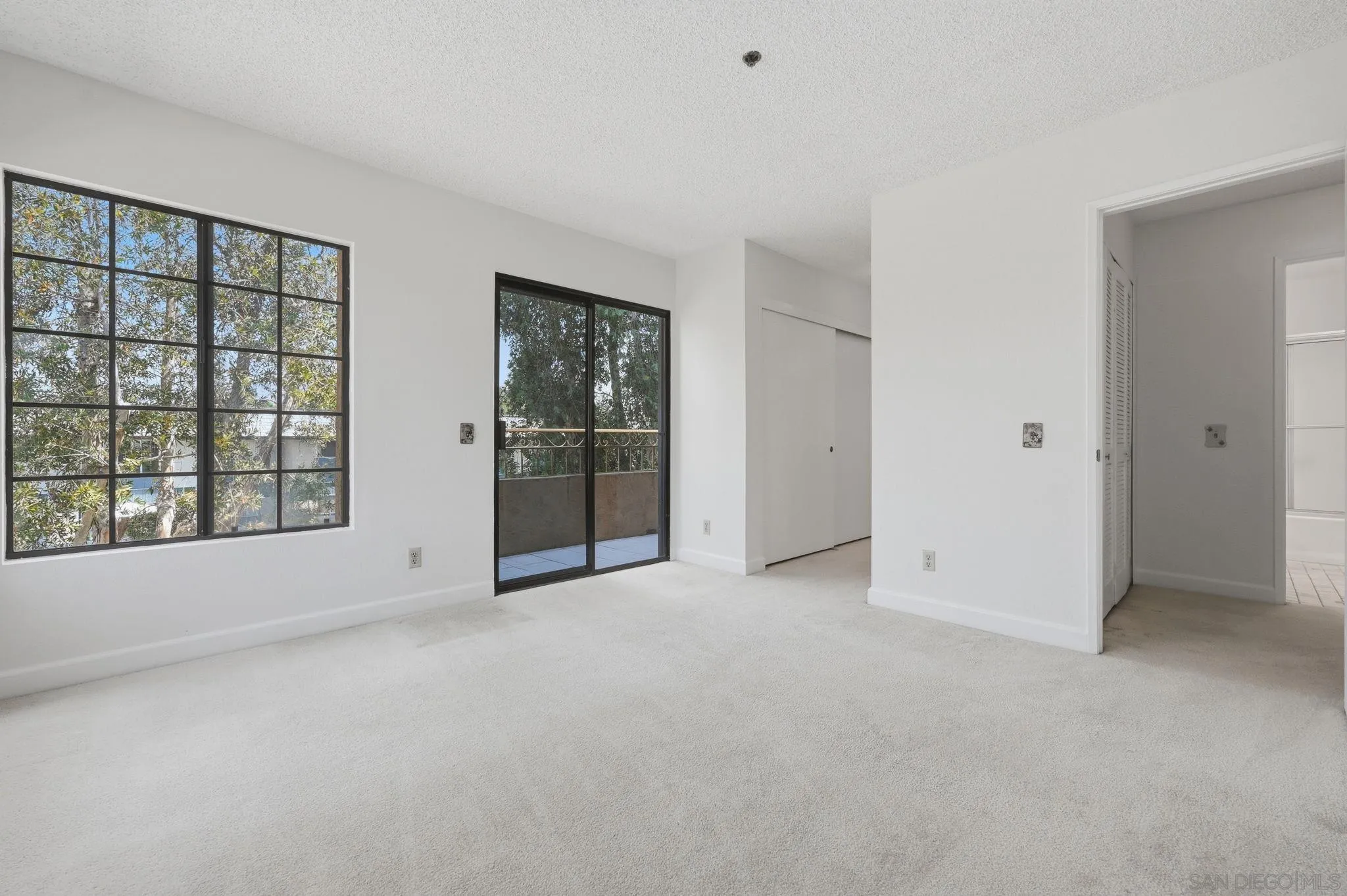 Photo #32: 260014898 Listing: Photo #32