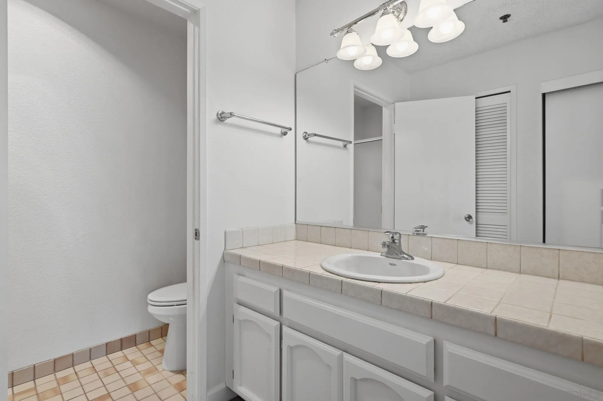 Photo #34: 260014898 Listing: Photo #34