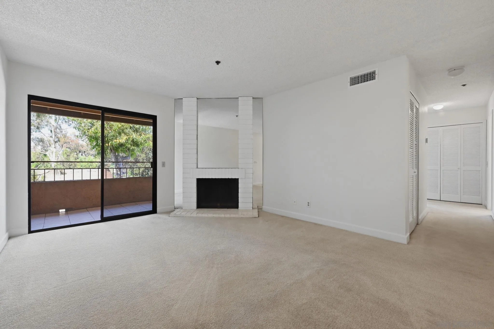 Photo #10: 260014898 Listing: Photo #10