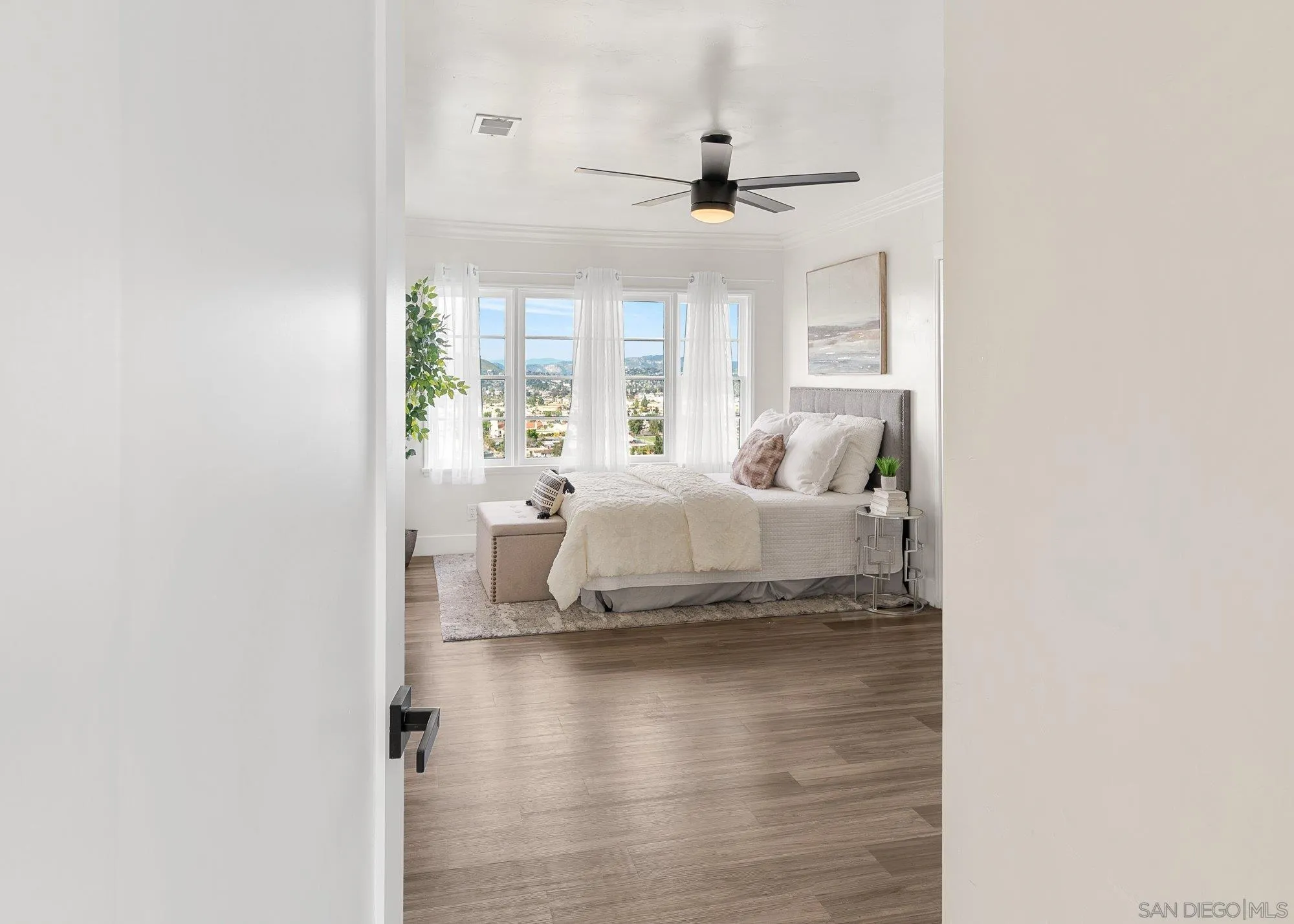 https://cdn.realtyfeed.com/cdn/127/260014899/26d957dece2e627288604a308c152f6a.webp