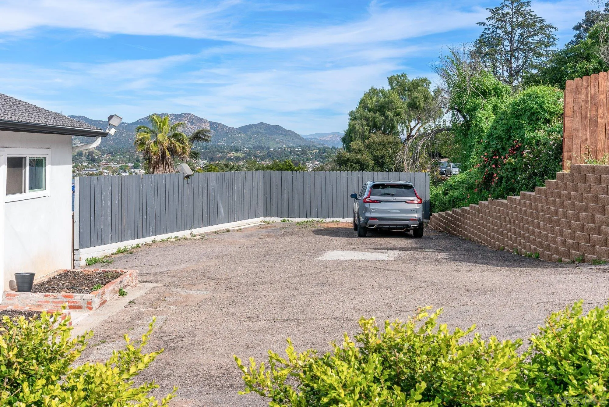 https://cdn.realtyfeed.com/cdn/127/260014899/a2632c60791a551636687811c9ef7782.webp