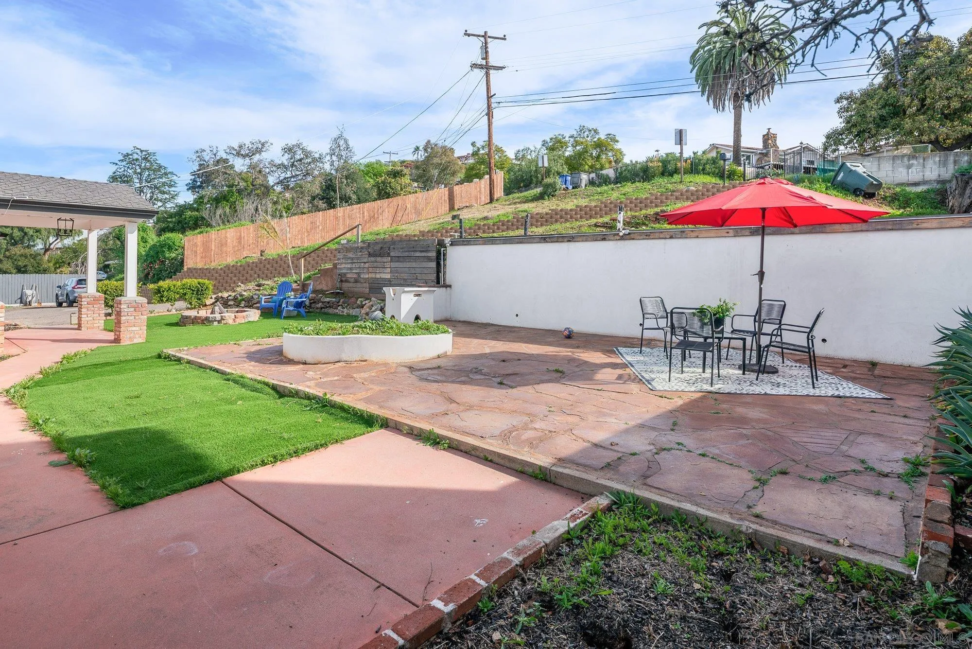 https://cdn.realtyfeed.com/cdn/127/260014899/d92e55f8b0e99f00865de564991eef94.webp