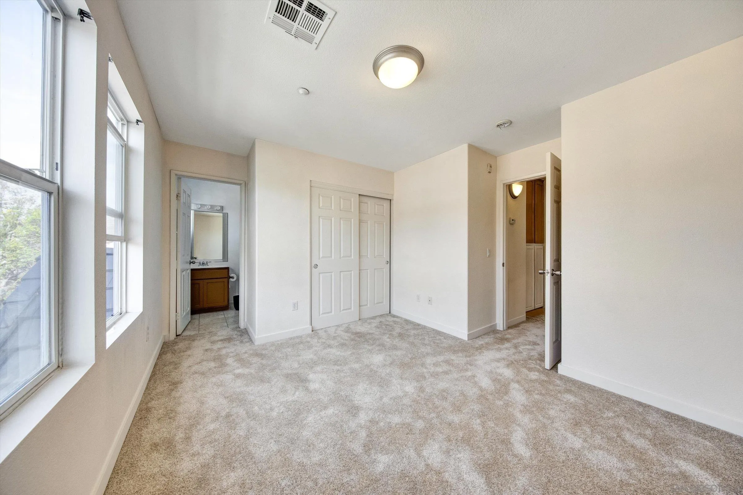 Photo #19: 2600149 Listing: Photo #19
