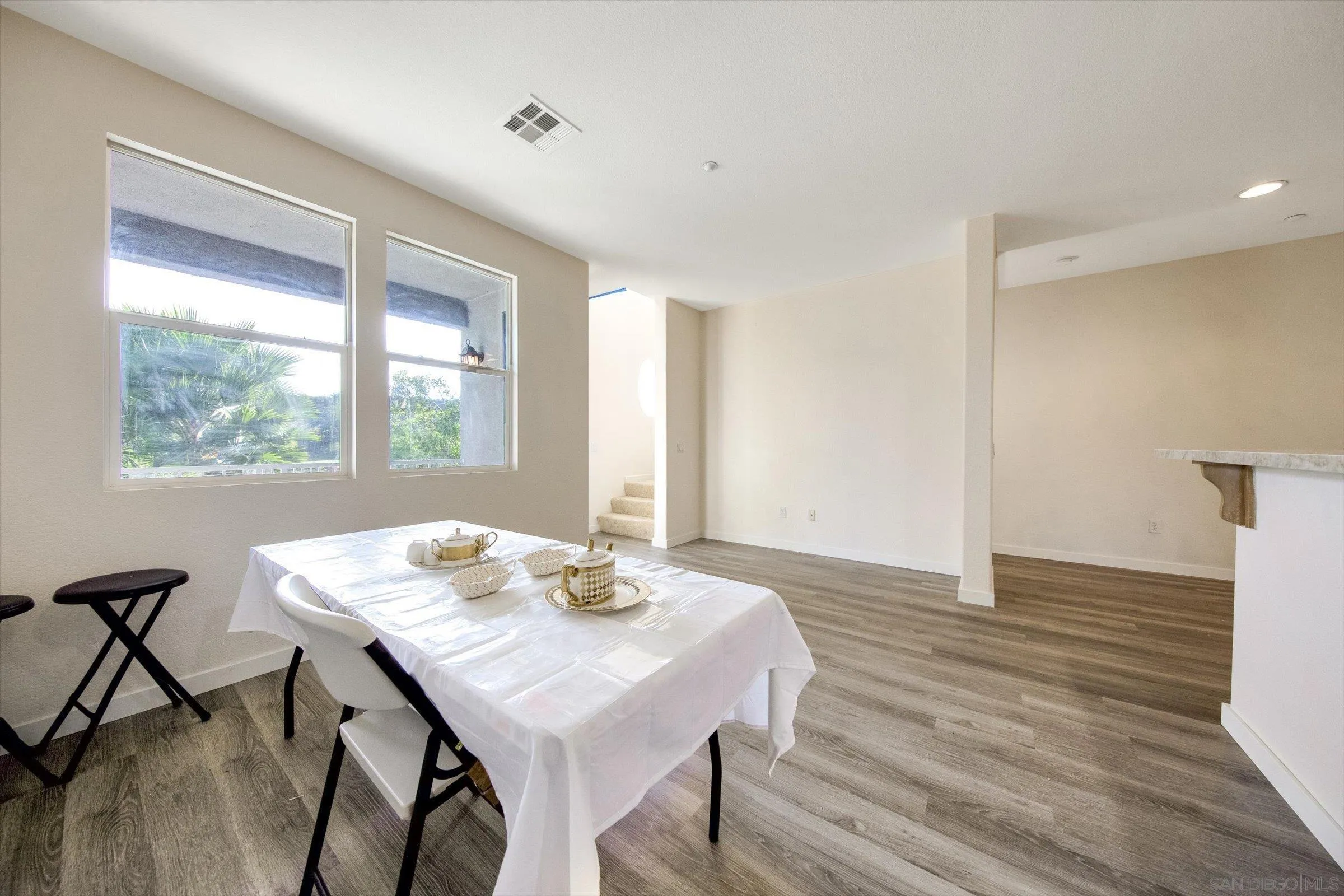 Photo #8: 2600149 Listing: Photo #8