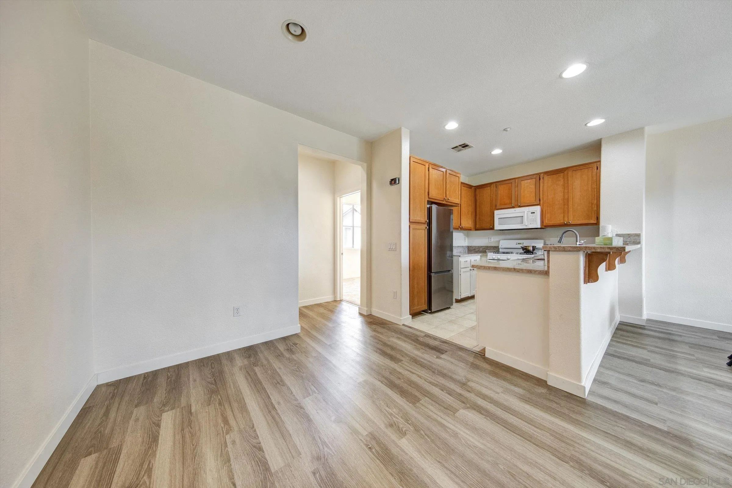 Photo #5: 2600149 Listing: Photo #5