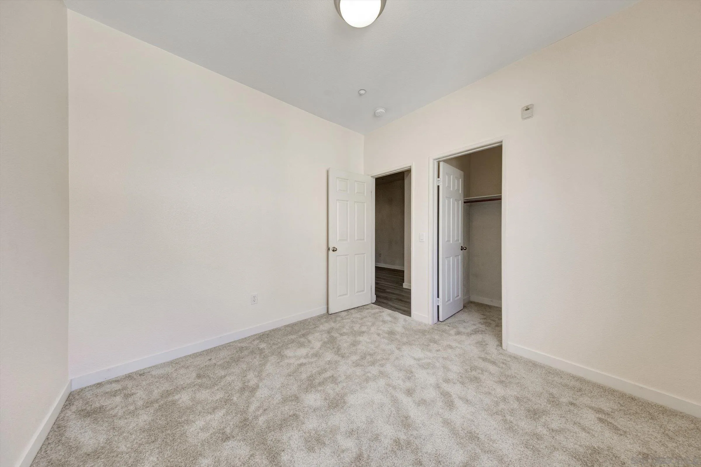 Photo #9: 2600149 Listing: Photo #9