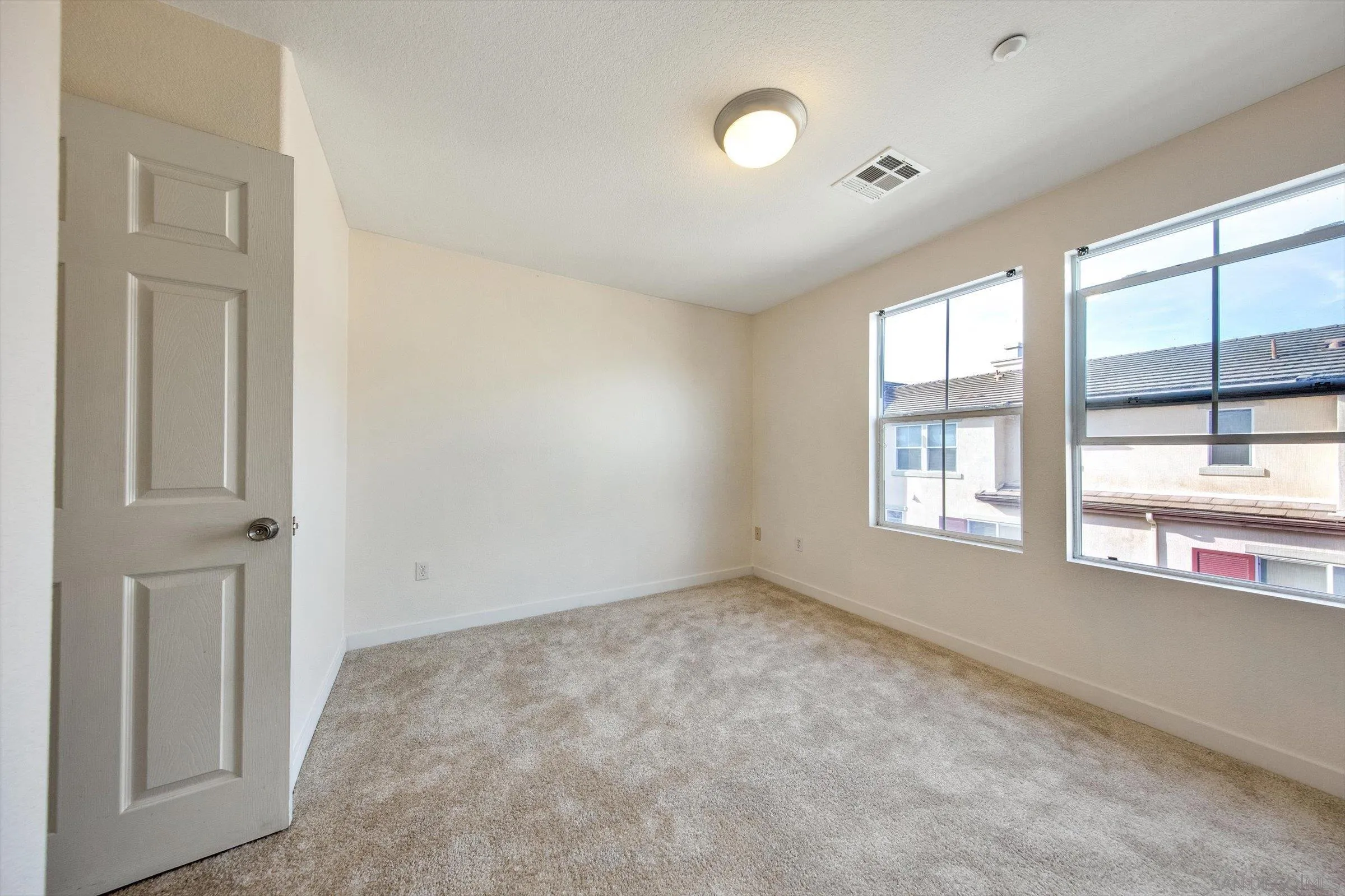 Photo #7: 2600149 Listing: Photo #7