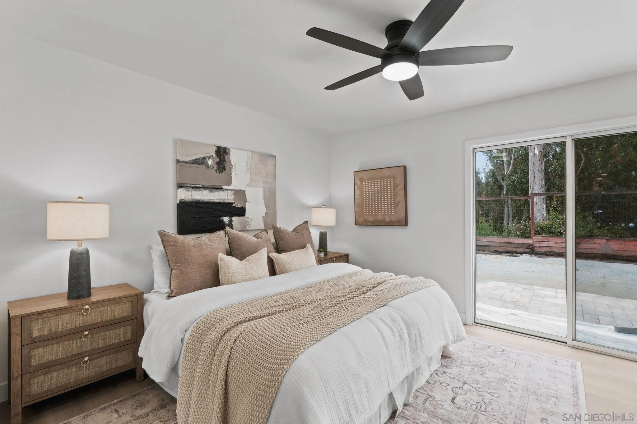 https://cdn.realtyfeed.com/cdn/127/260014903/1b4d48680e325c12f34abc36a78360e1.webp