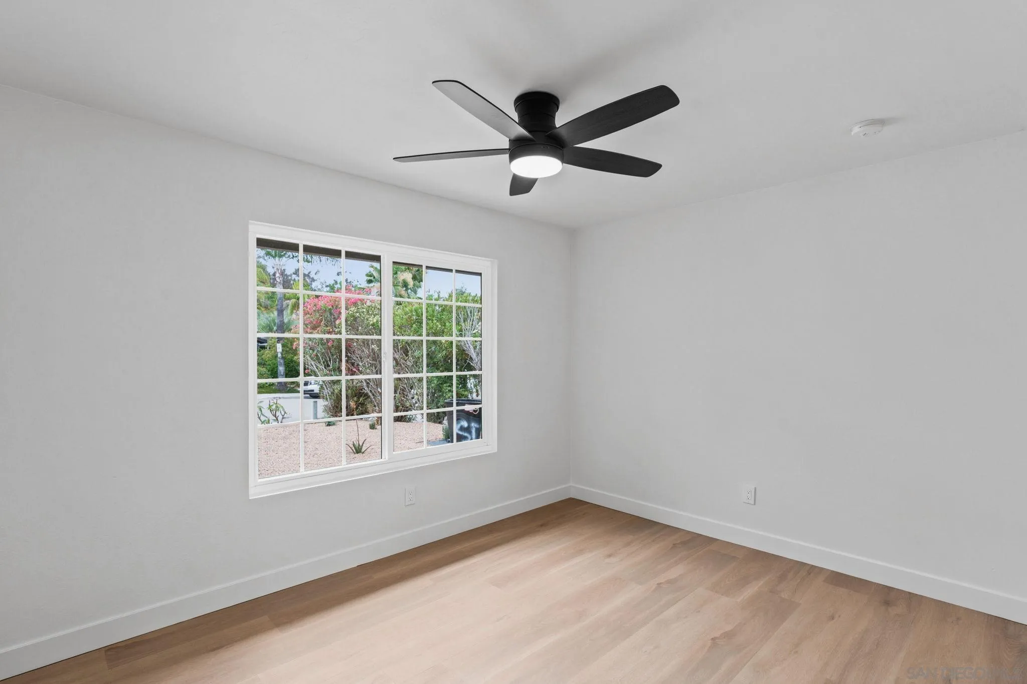 https://cdn.realtyfeed.com/cdn/127/260014903/da1b5195d22be950a5c0f95ade6a1c81.webp