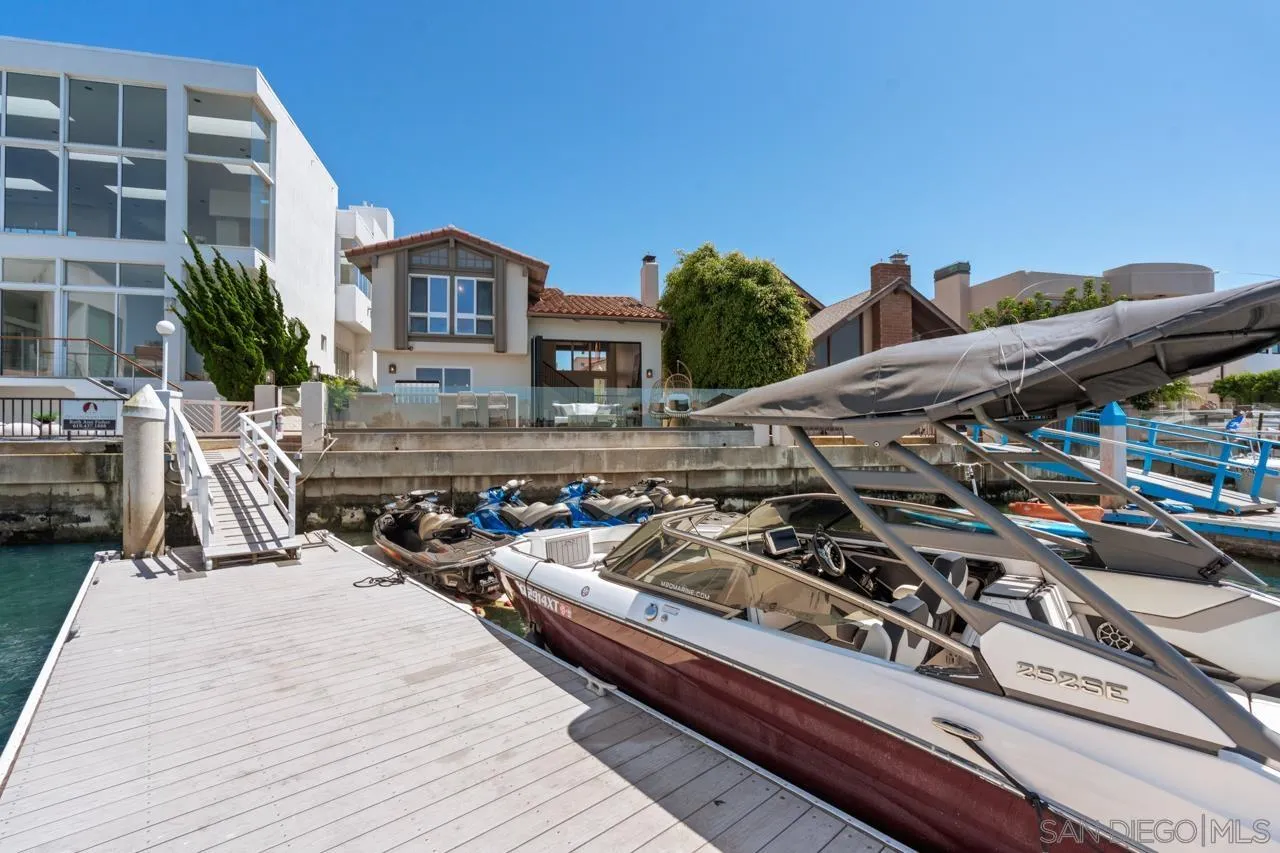 https://cdn.realtyfeed.com/cdn/127/260014905/2f648e978c803f1cfab53a6206f68881.webp