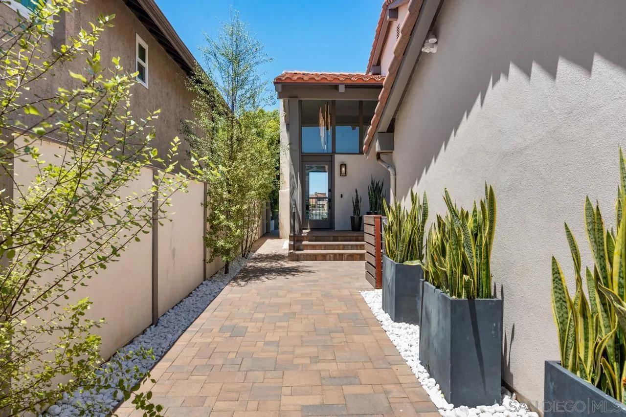 https://cdn.realtyfeed.com/cdn/127/260014905/5396a76b4f7eb45819dad84c802a4137.webp