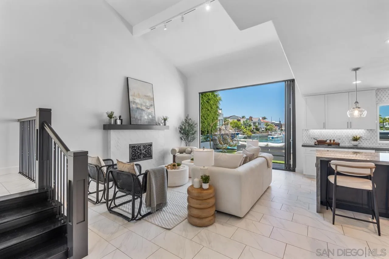 https://cdn.realtyfeed.com/cdn/127/260014905/8a674272e4229b71647e924e103b2208.webp