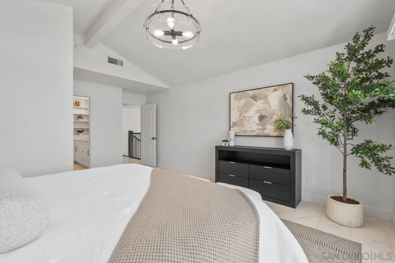 https://cdn.realtyfeed.com/cdn/127/260014905/94df0de2623e1f50cd04f74e7e4cd50b.webp