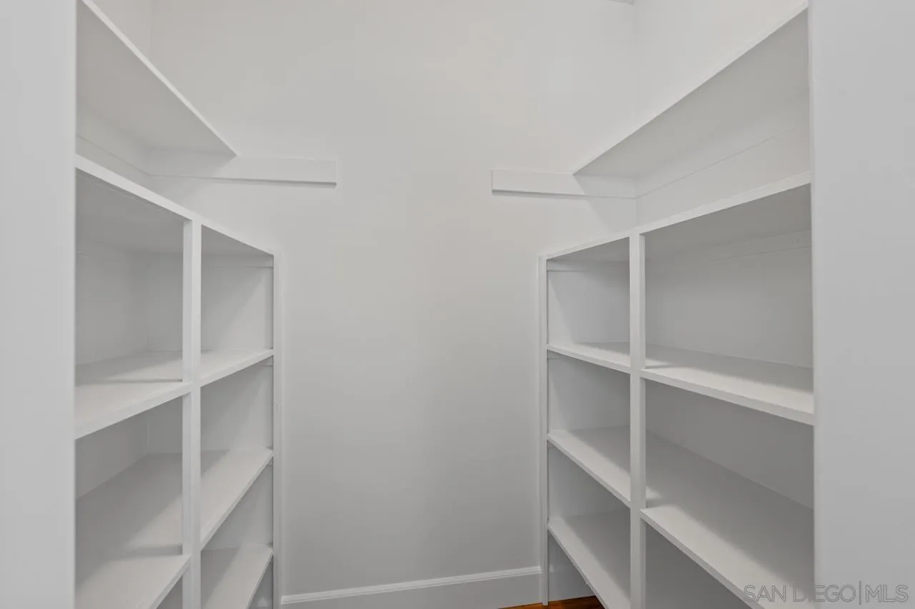https://cdn.realtyfeed.com/cdn/127/260014905/d5c4503abdcf35ac37fb71c9f627b068.webp