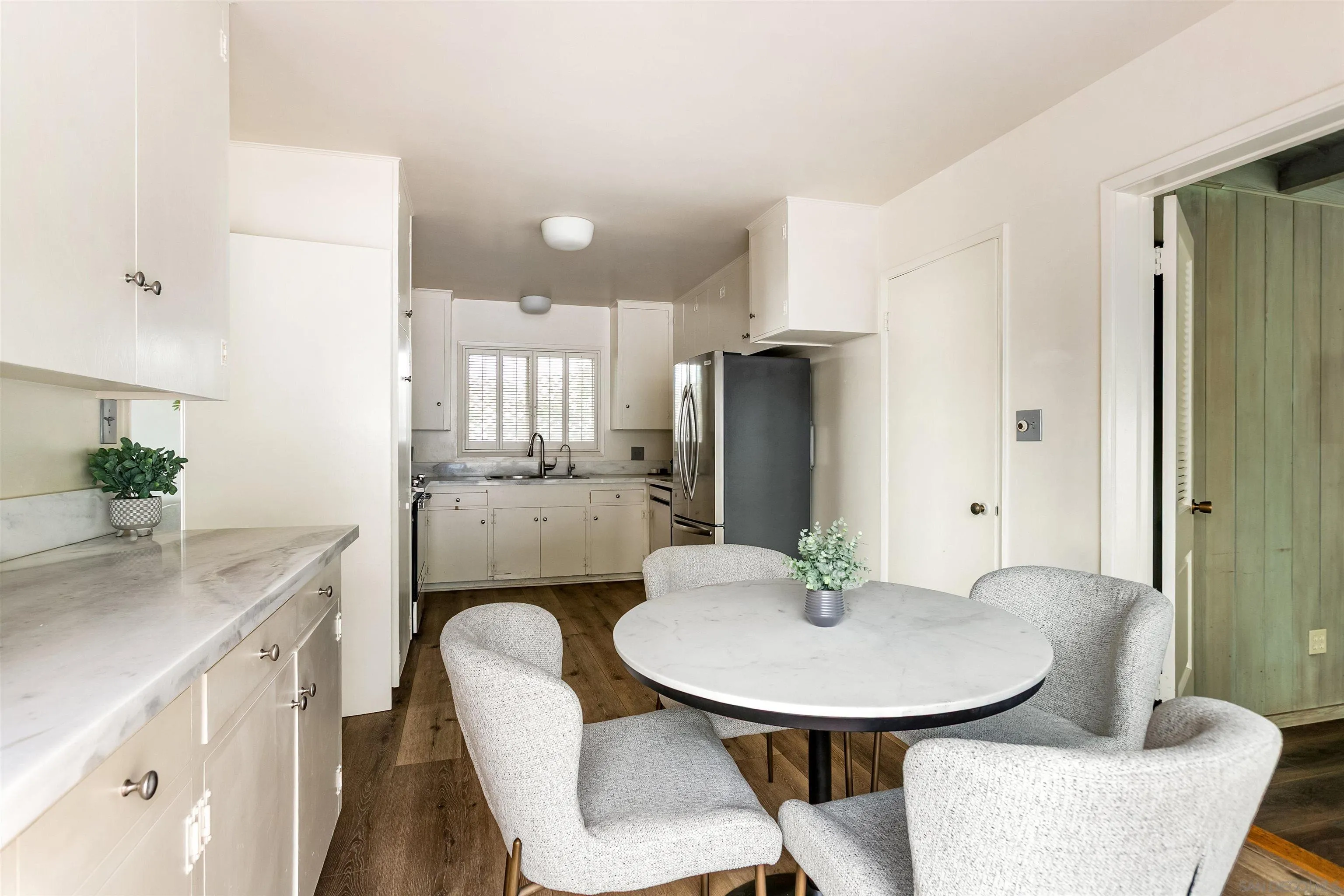 https://cdn.realtyfeed.com/cdn/127/260014906/5608d5e0df73f3575b9abd31b6e94317.webp