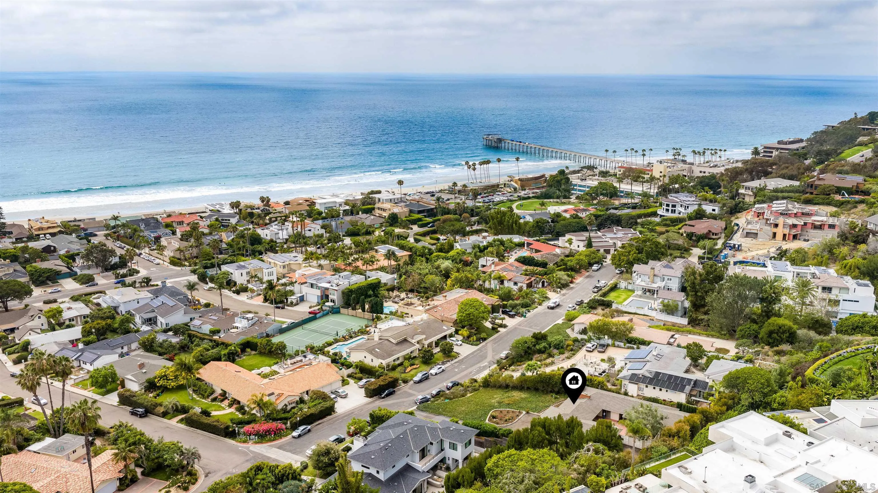 https://cdn.realtyfeed.com/cdn/127/260014906/ae4fed47d0566afec694706f991db8aa.webp