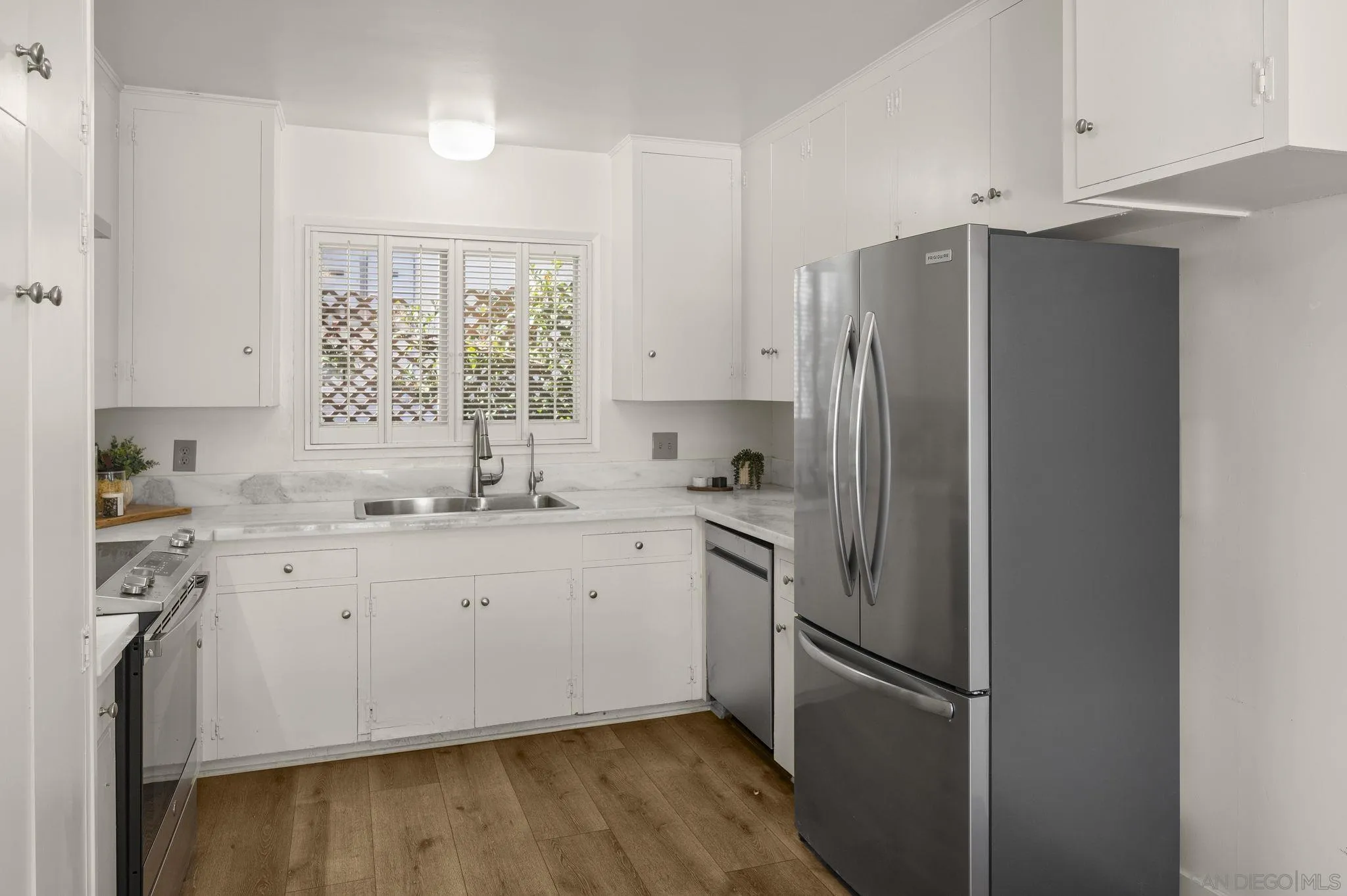 8511 Avenida De Las Ondas, La Jolla, CA 92037, photo 23