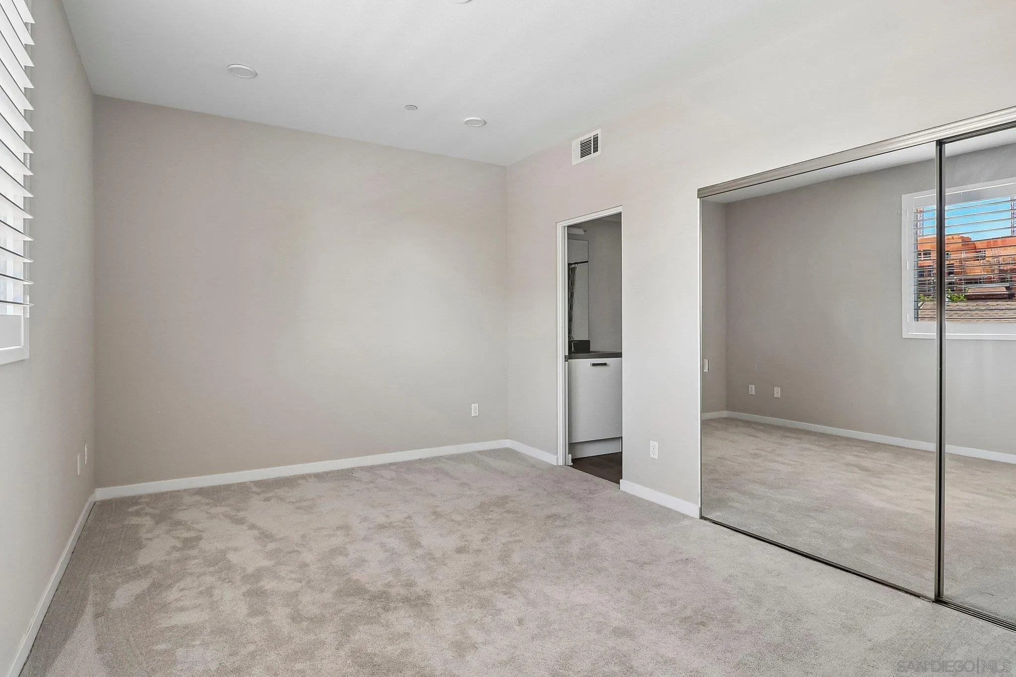 Photo #18: 260014921 Listing: Photo #18
